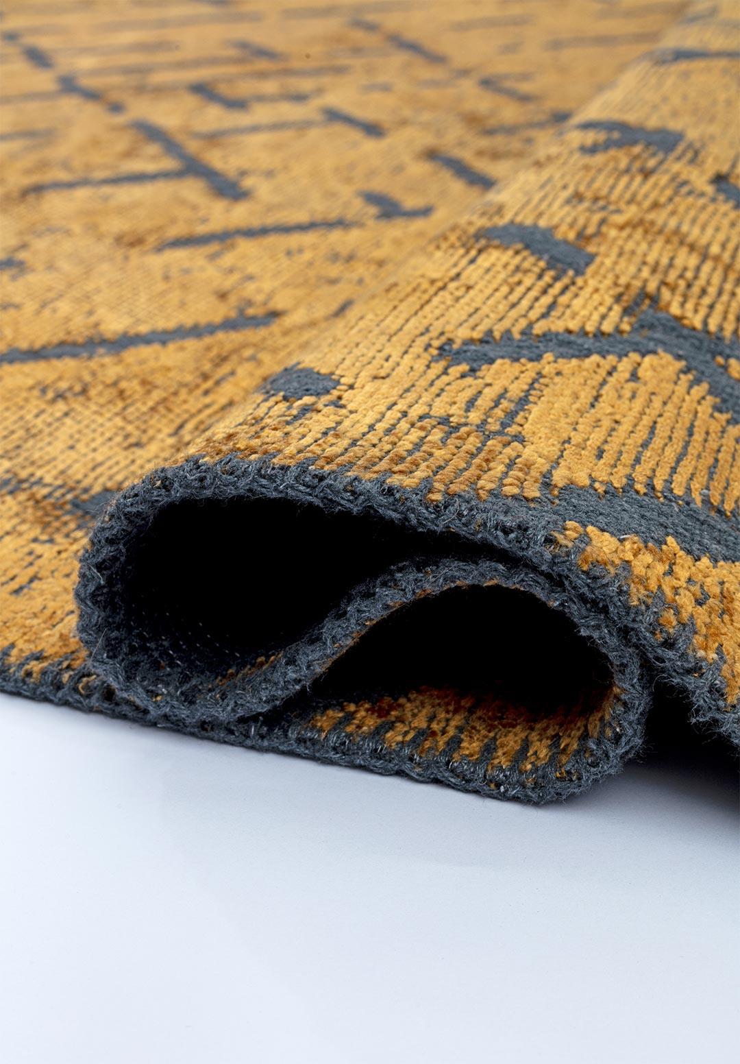 MYSTIQUE MUSTARD RUG