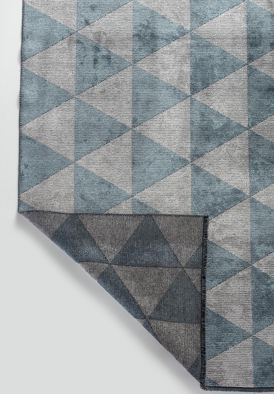 FERRARA BLUE - LIGHT GREY RUG