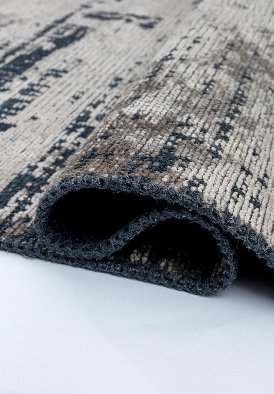 SPACE BEJ - MAT SİYAH HALI