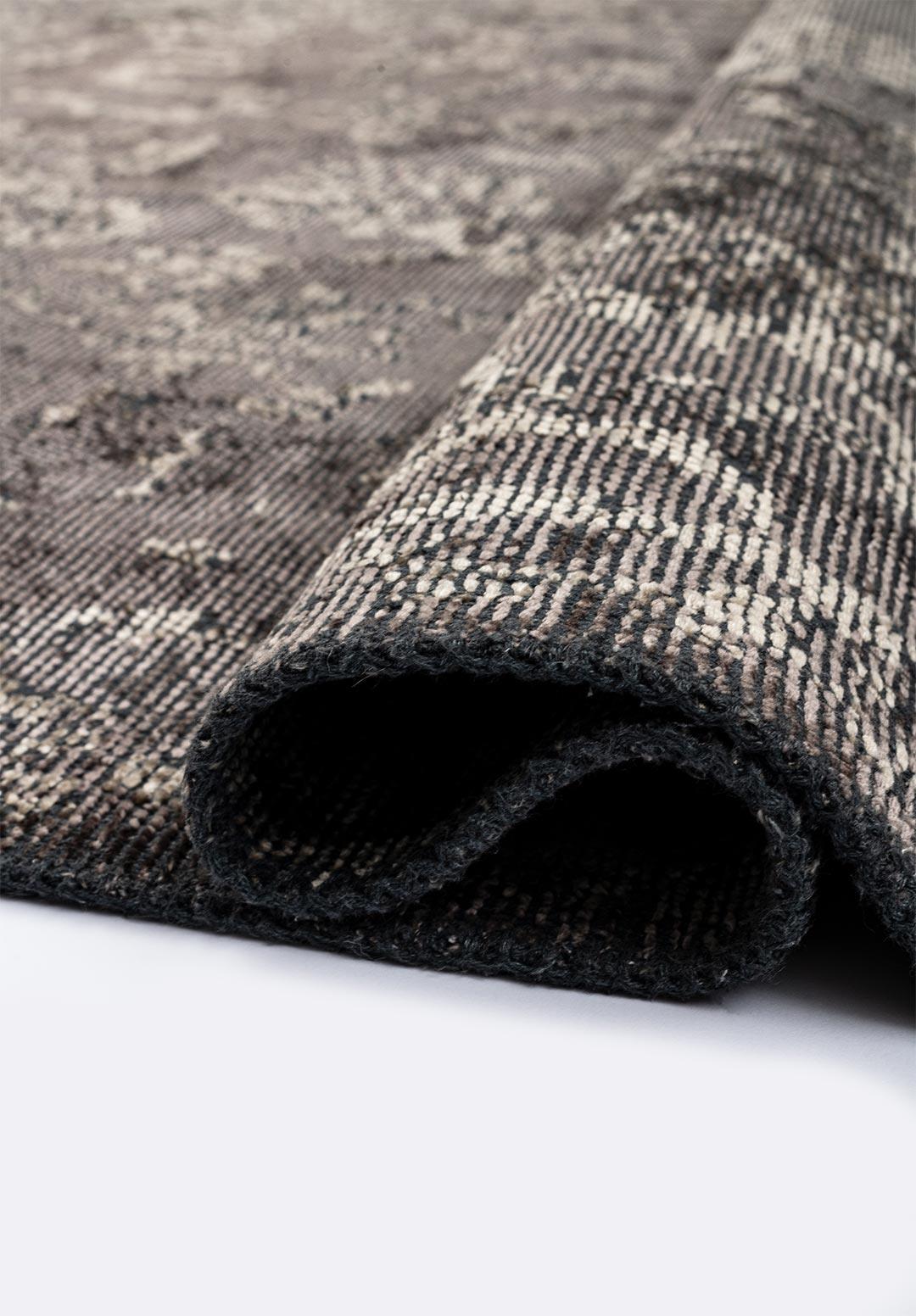 CLASSY BEIGE - DARK GREY RUG