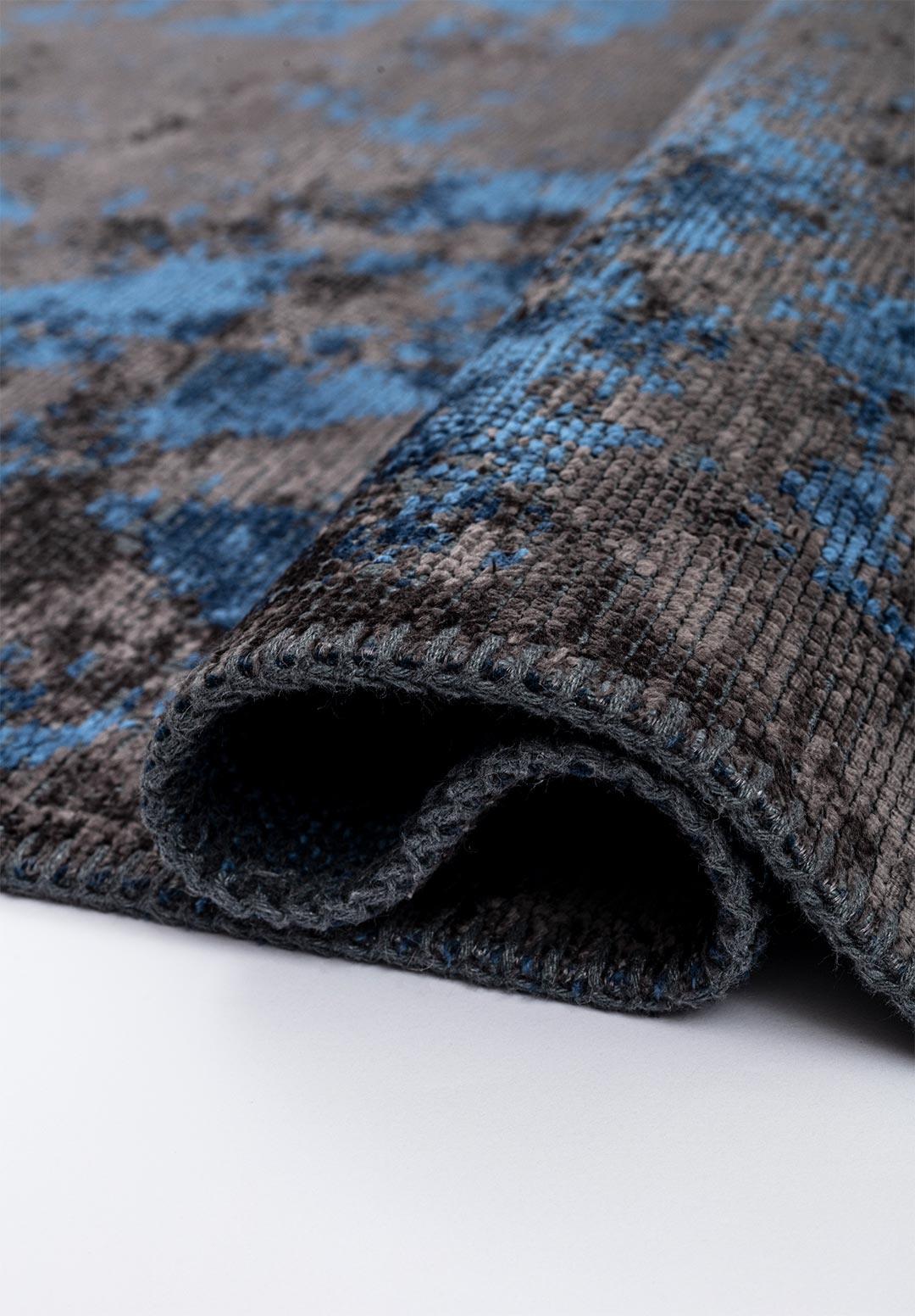 TRIANGLE KÖMÜR - LACİVERT HALI