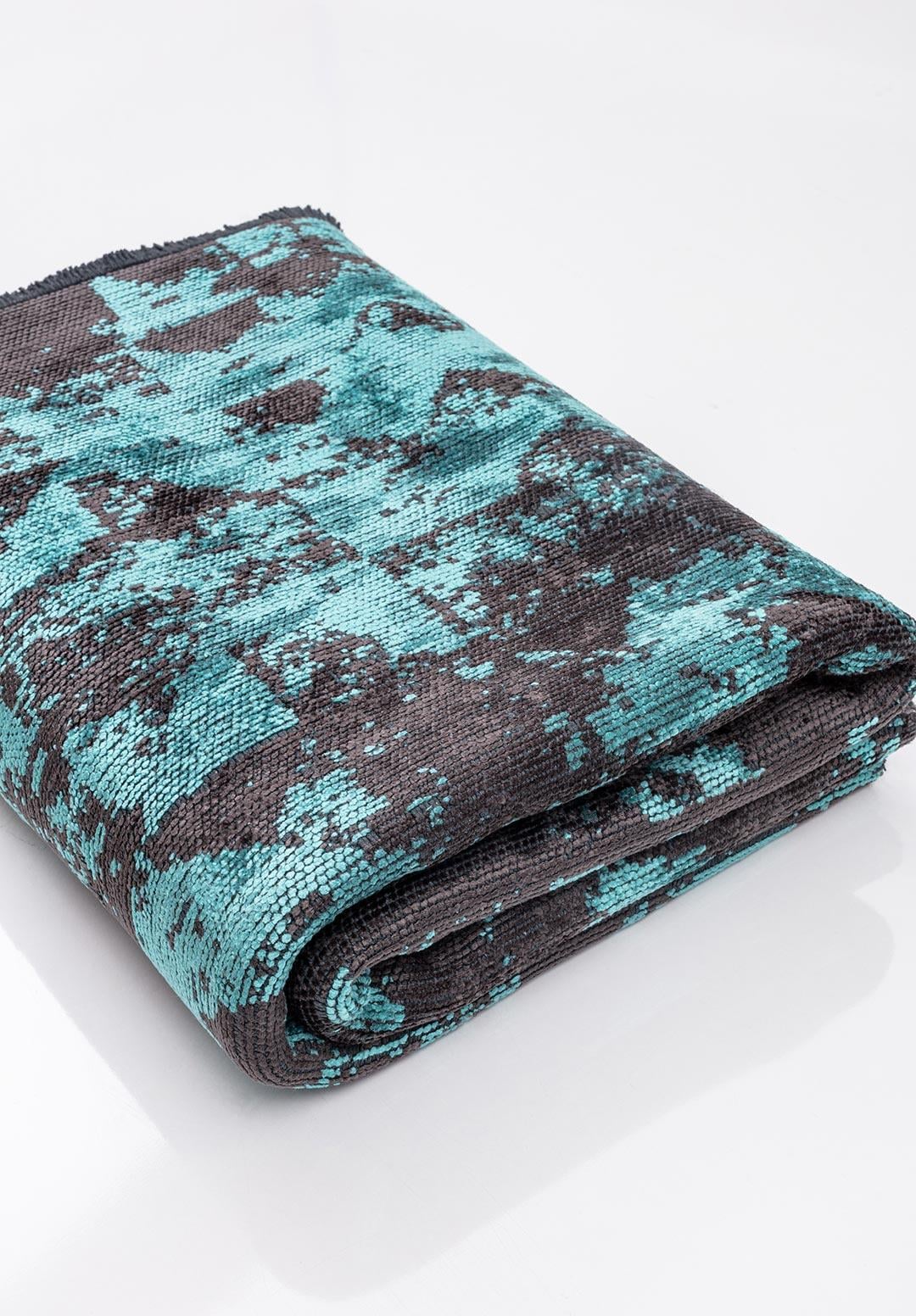 TRIANGLE KÖMÜR - TURKUAZ HALI