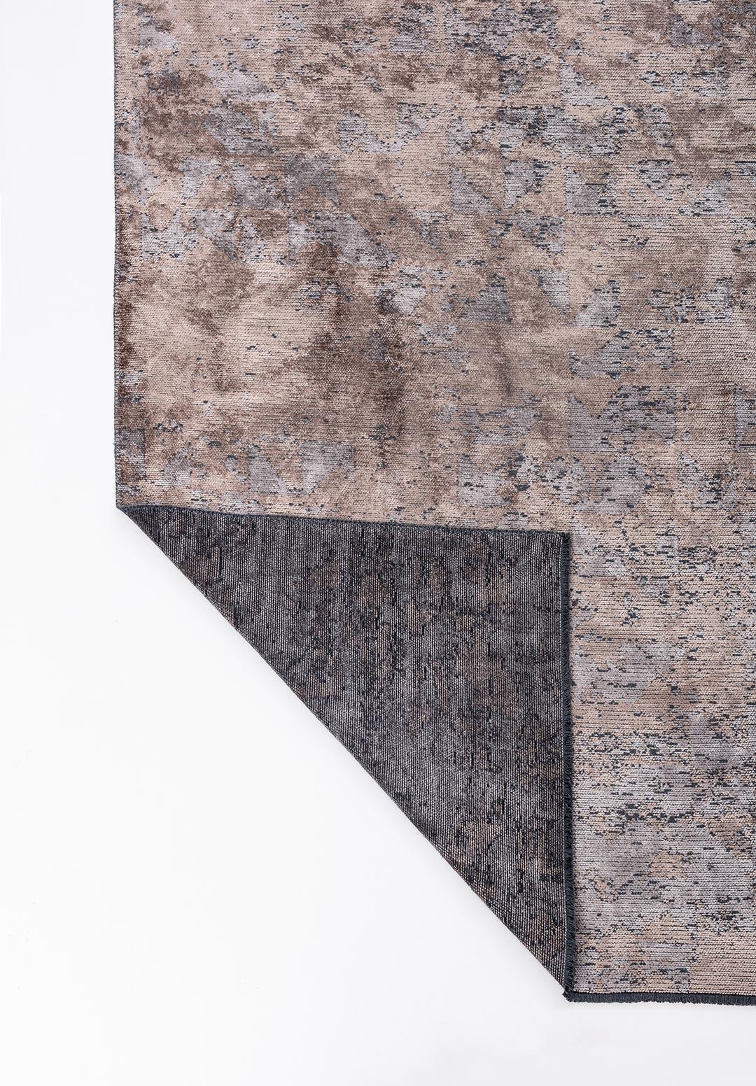 TRIANGLE NOUGAT - GREY RUG
