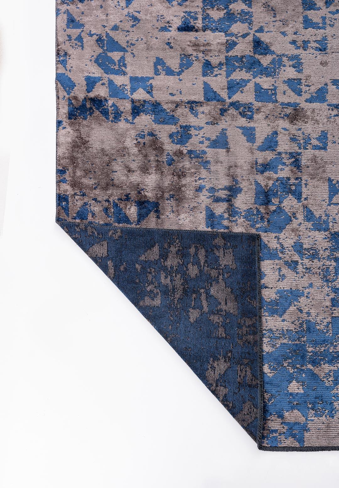 TRIANGLE KOYU GRİ - LACİVERT HALI