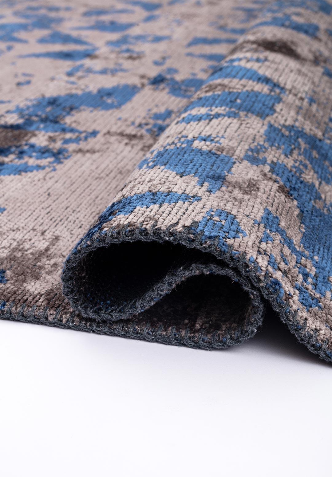 TRIANGLE KOYU GRİ - LACİVERT HALI