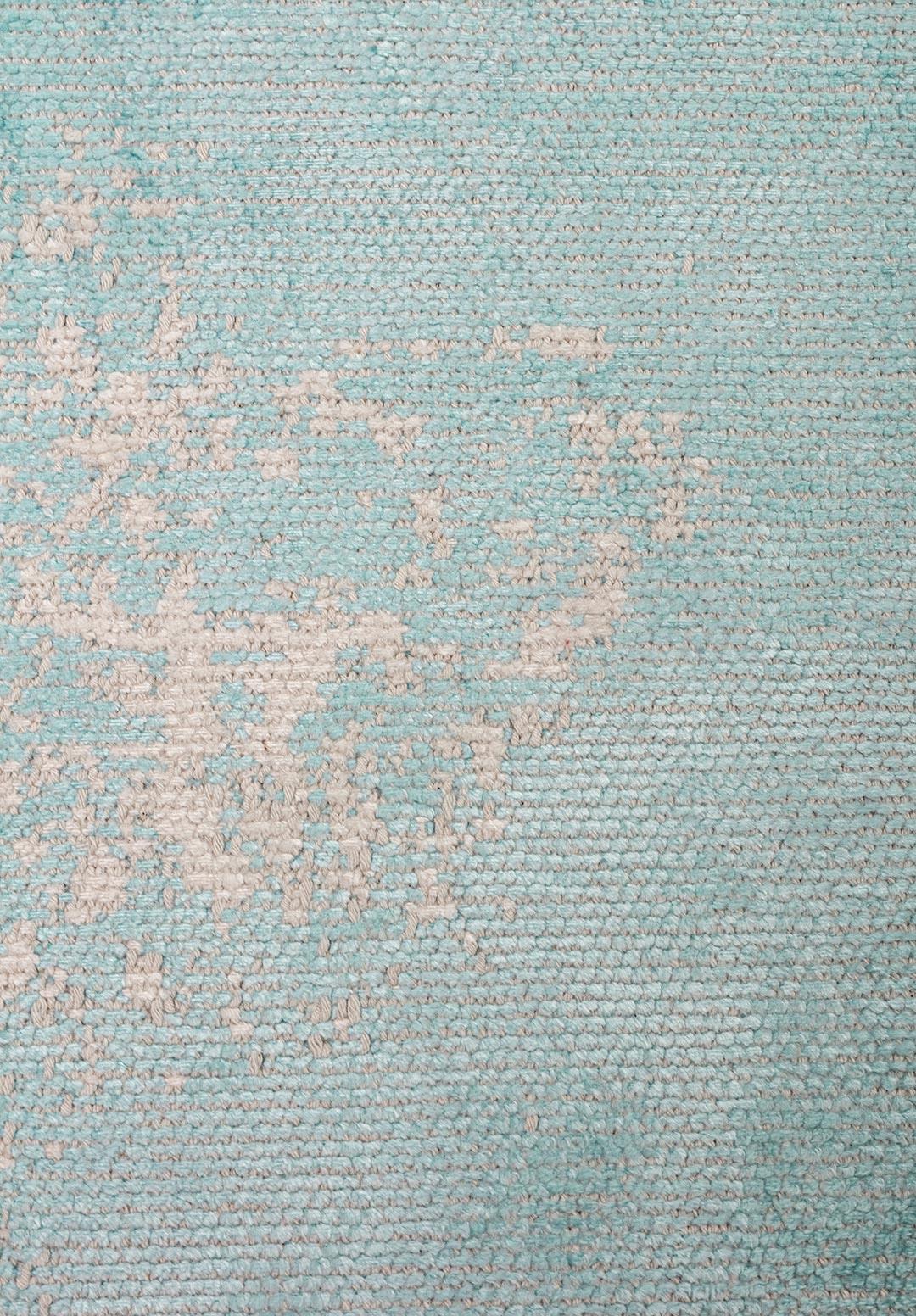 SLIT ECRU - ICE BLUE RUG