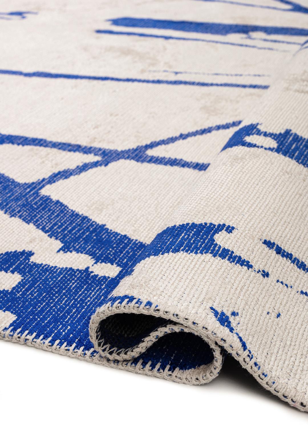 SKETCH SAX BLUE - ECRU RUG