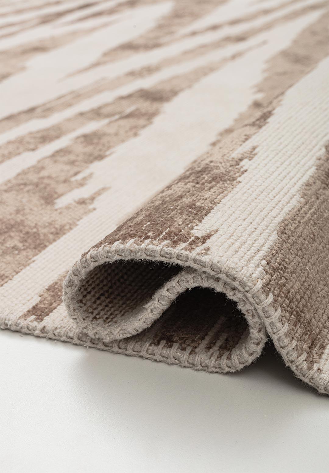 ZEBRA NOUGAT - ECRU RUG