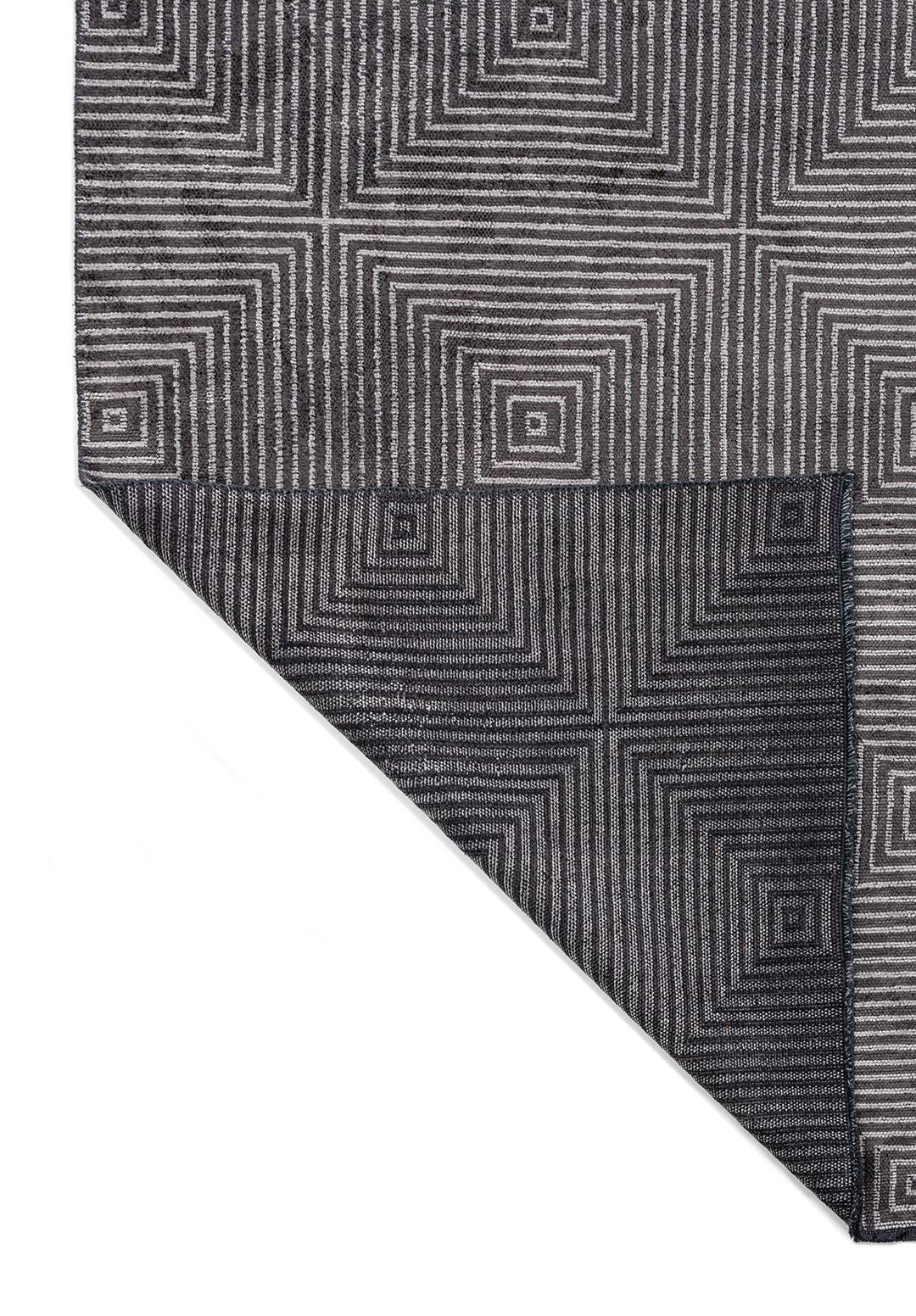 COSMOS LIGHT GREY - CHARCOAL RUG