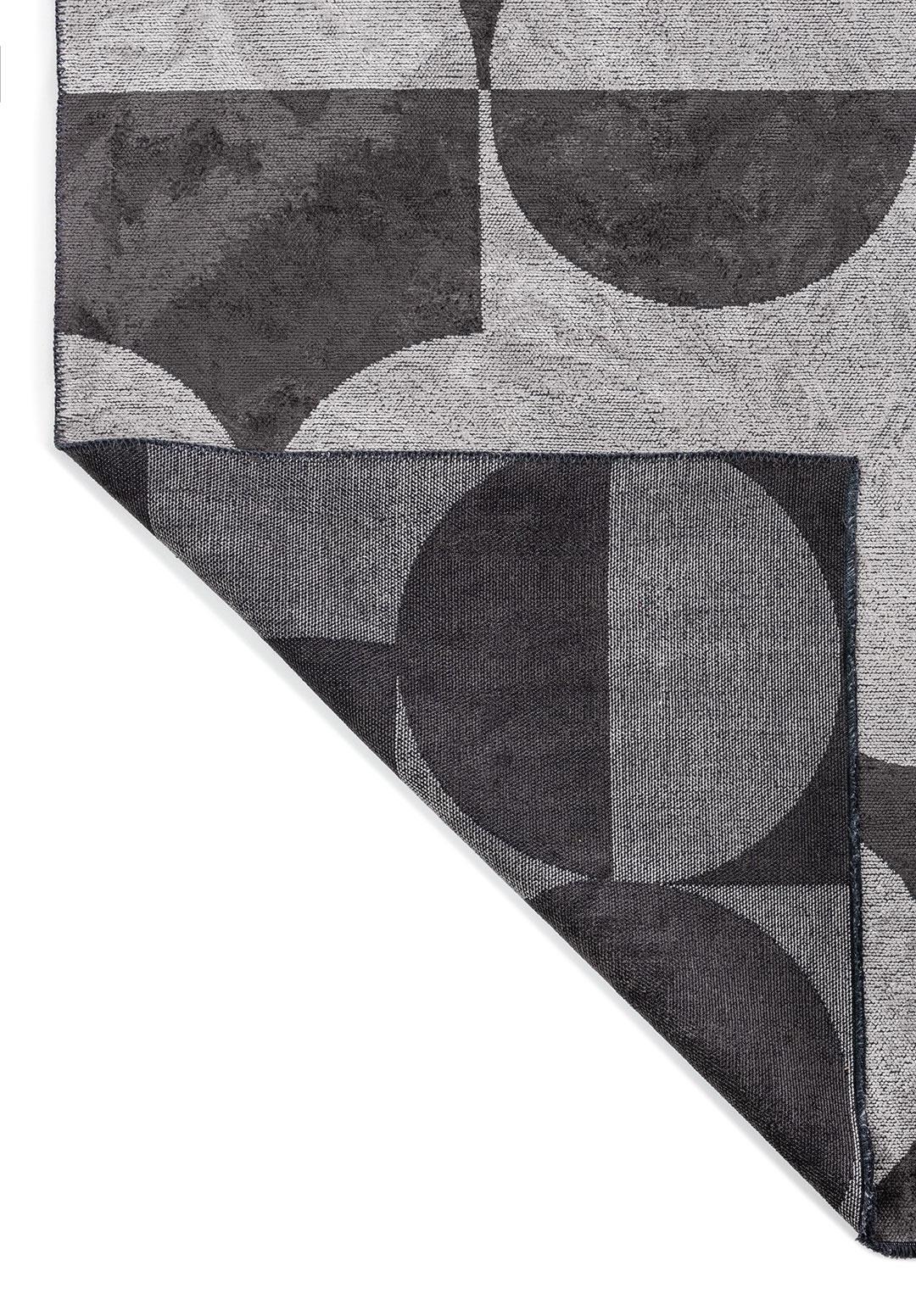 CIRCLE CHARCOAL - LIGHT CREAM RUG