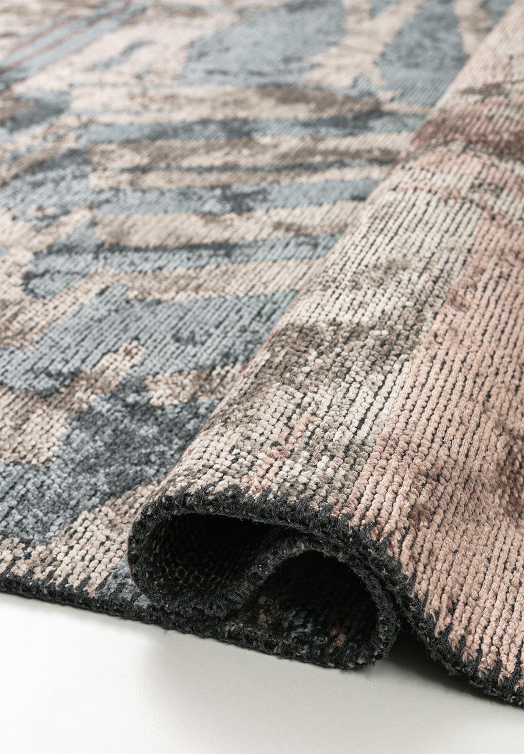 GRAFFITI CHARCOAL - DARK MINK - BLUE - COPPER - CREAM RUG