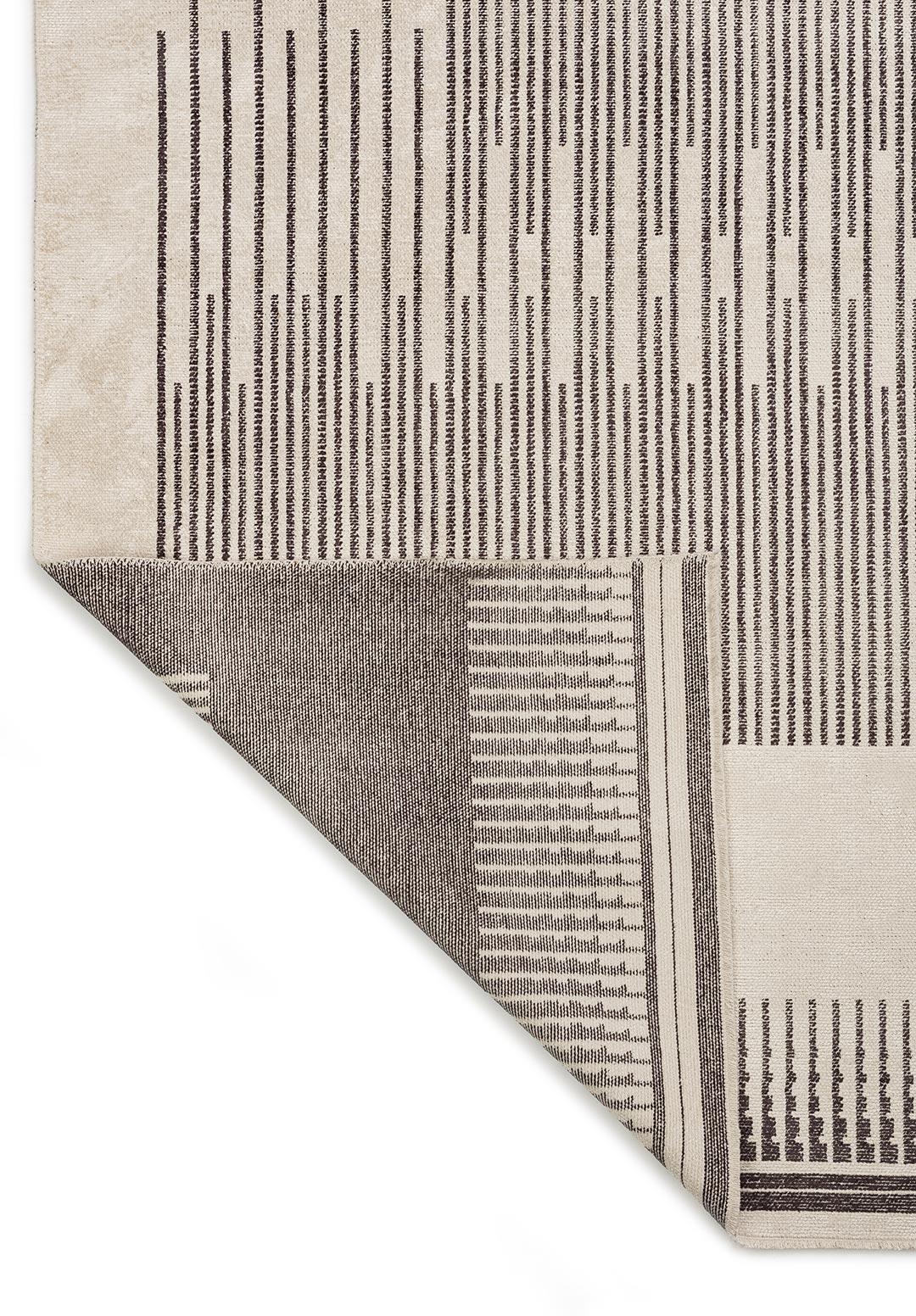 SPECTRUM CHARCOAL - ECRU RUG