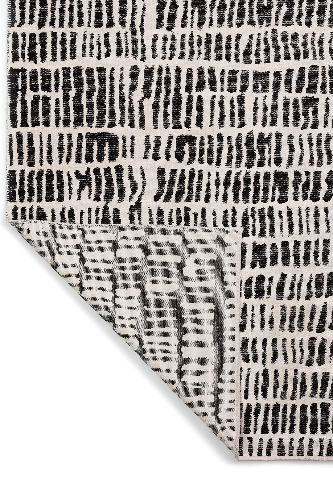 NET BLACK - ECRU RUG