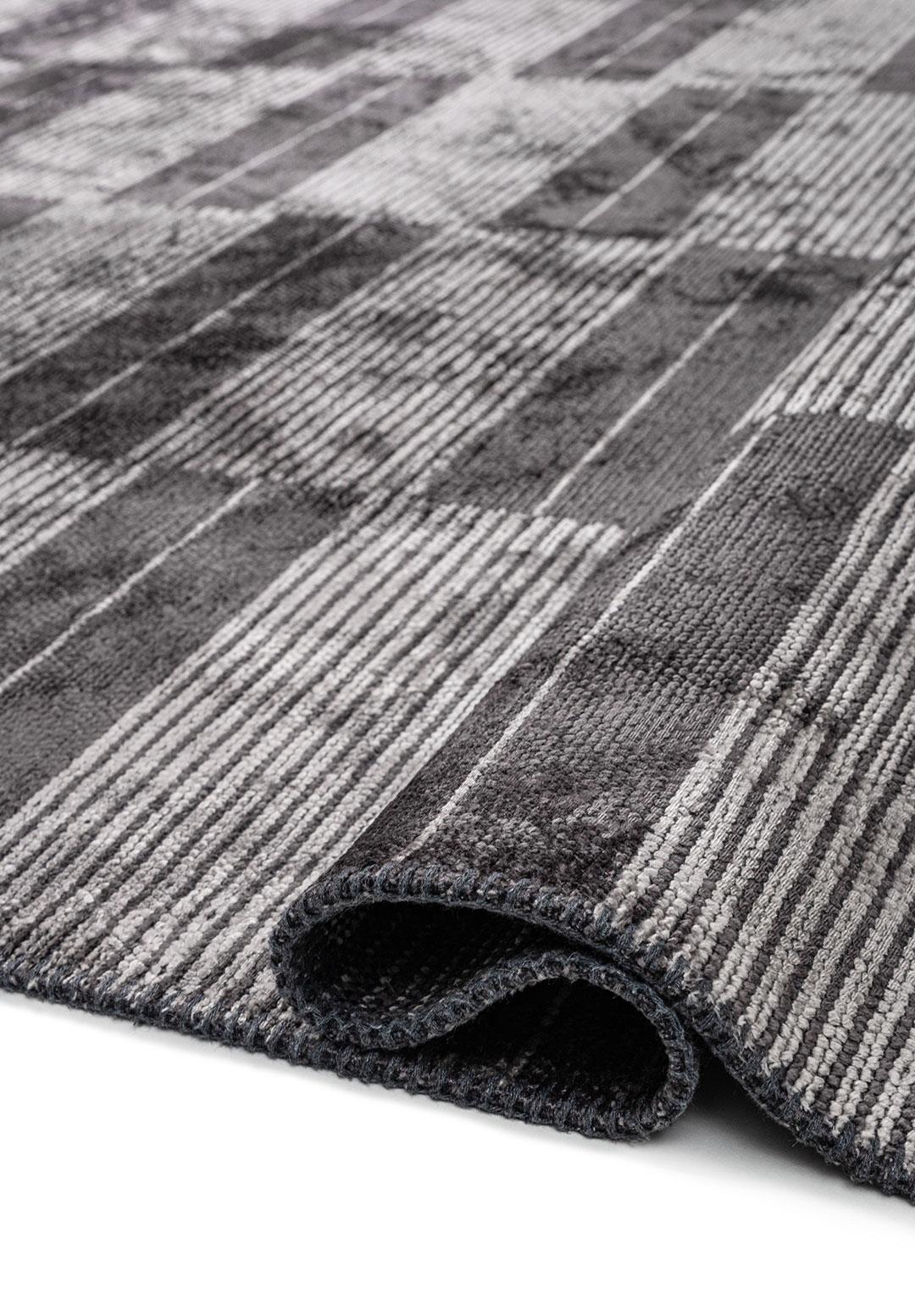 GLITCH CHARCOAL - GREY RUG