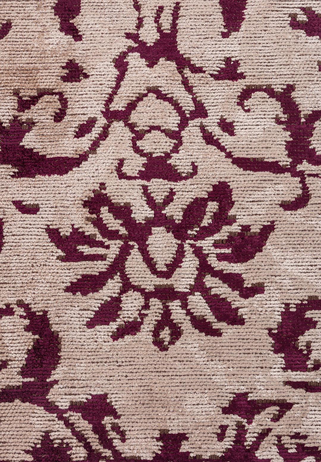EMPERIA DARK DAMSON - LIGHT CREAM RUG