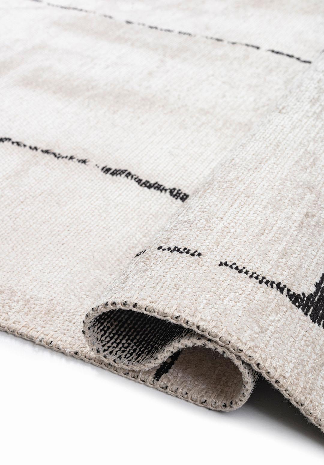 TRACE BLACK - ECRU RUG