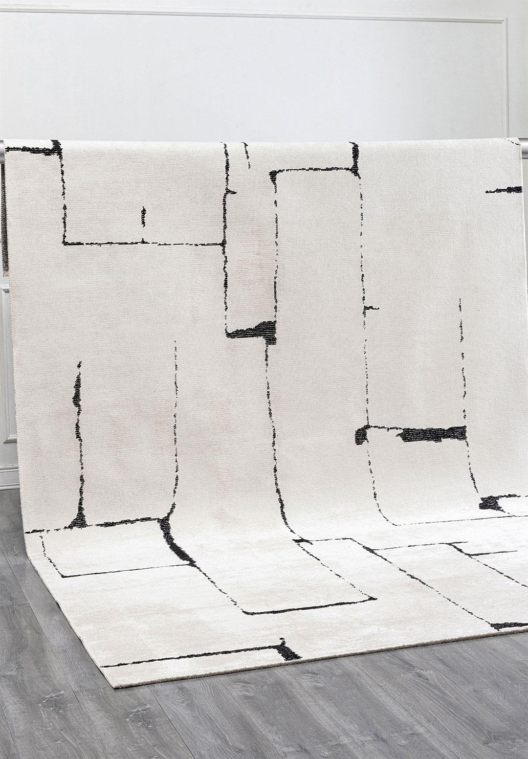 TRACE BLACK - ECRU RUG