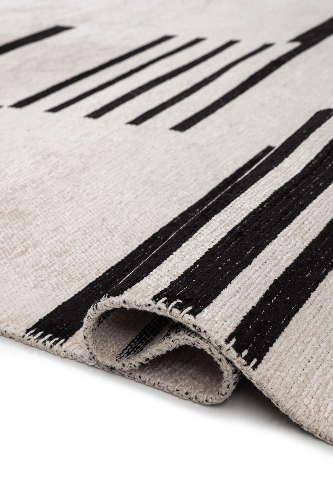 STEP BLACK - ECRU RUG