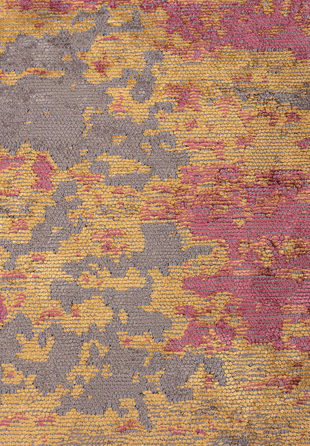 NEBULA ROSE - GOLD - DARK GREY RUG