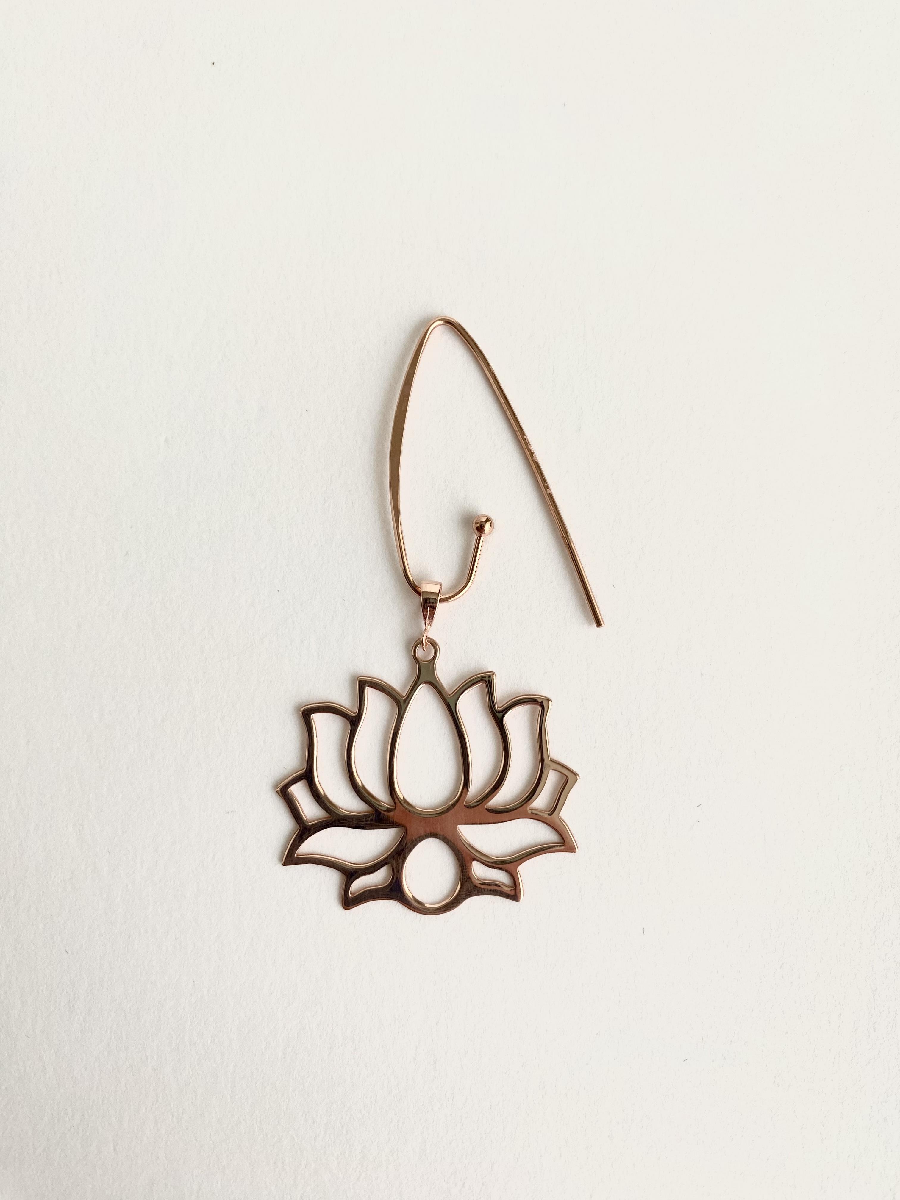 925 Ayar Gümüş Ada Lotus Küpe - Orijinal Boy- Rose