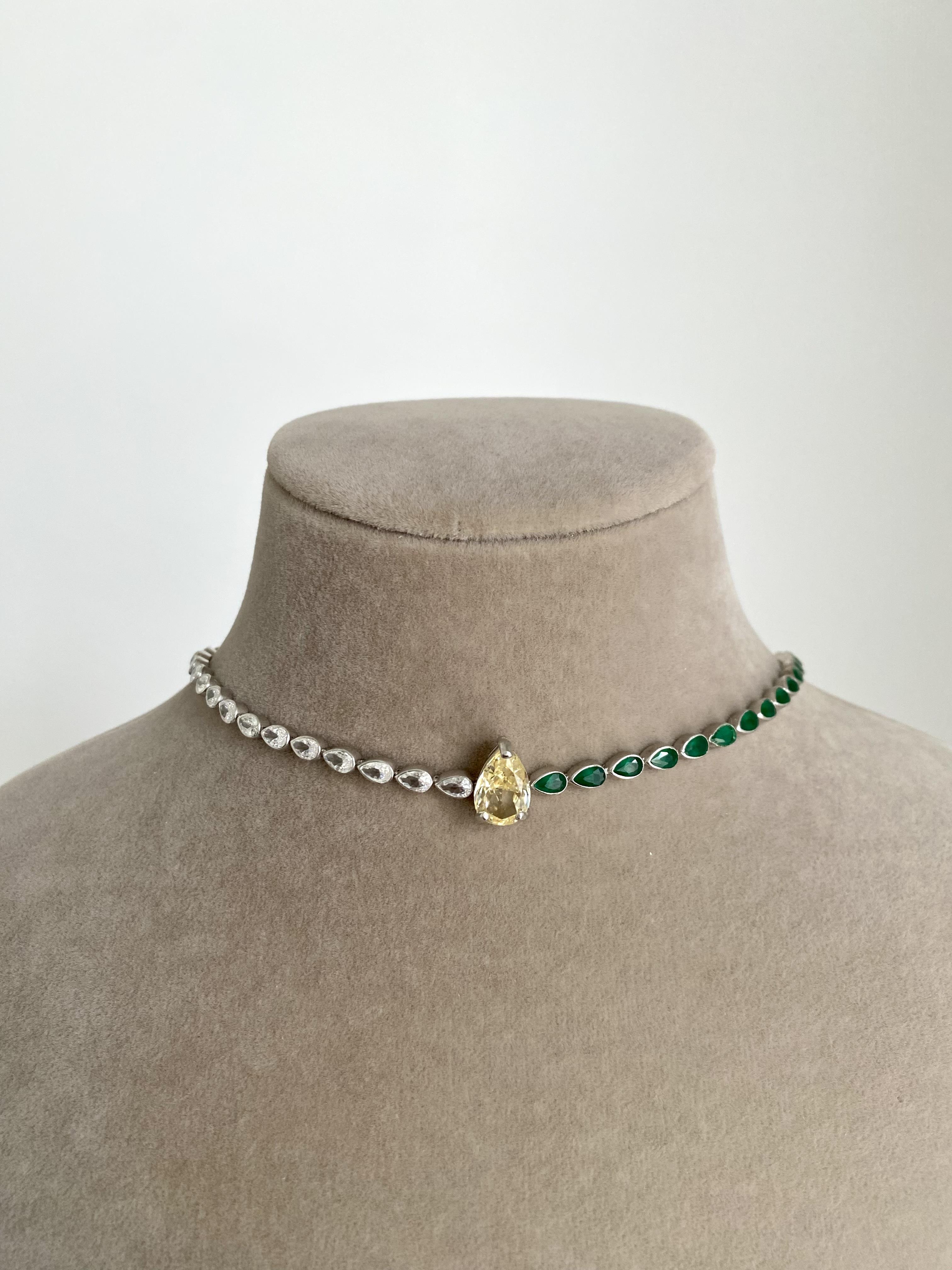 925 Ayar Gümüş Badem Zirkon Taşlı Choker Kolye
