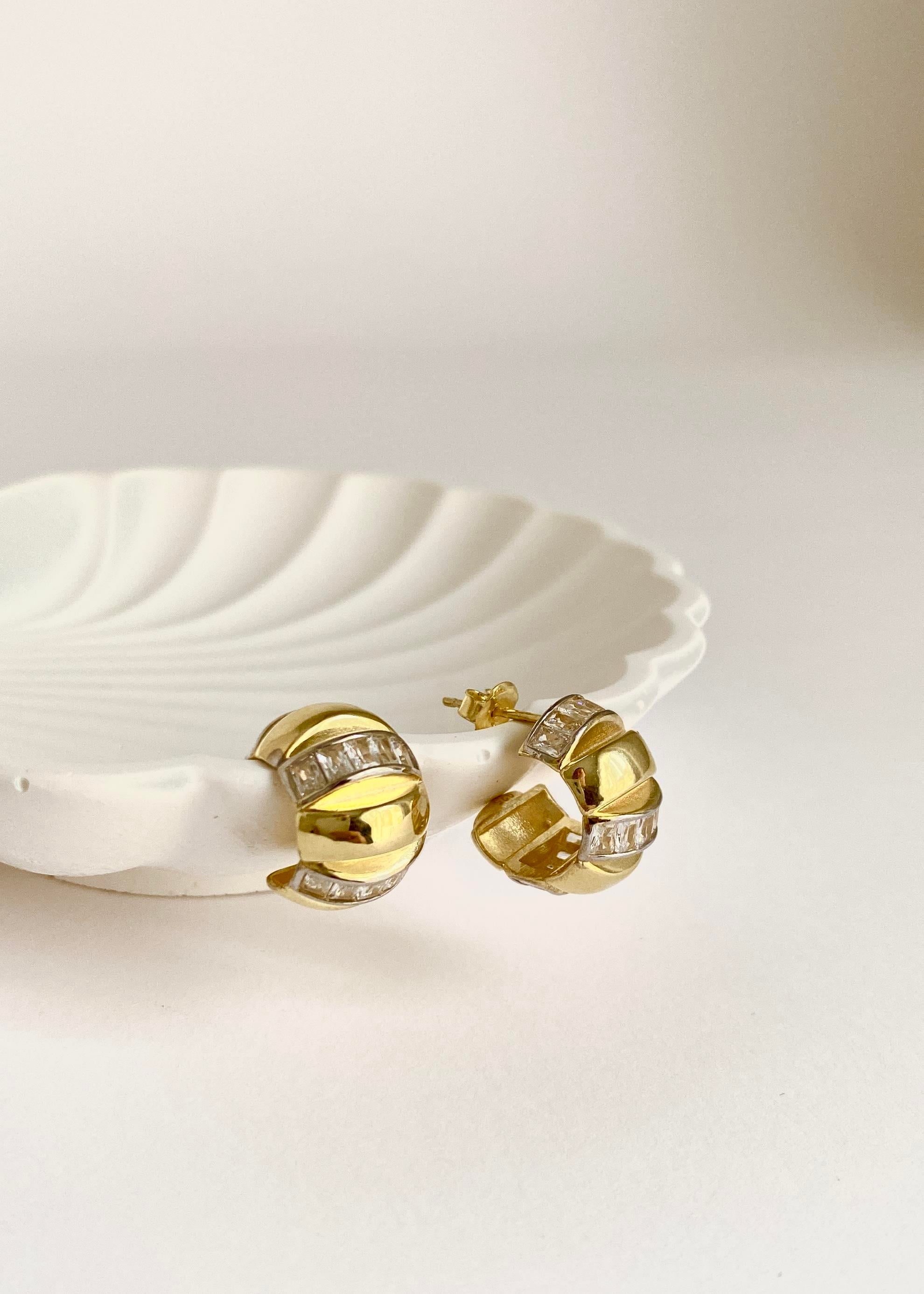 925 Ayar Gümüş Baget Taşlı Mini Küpe