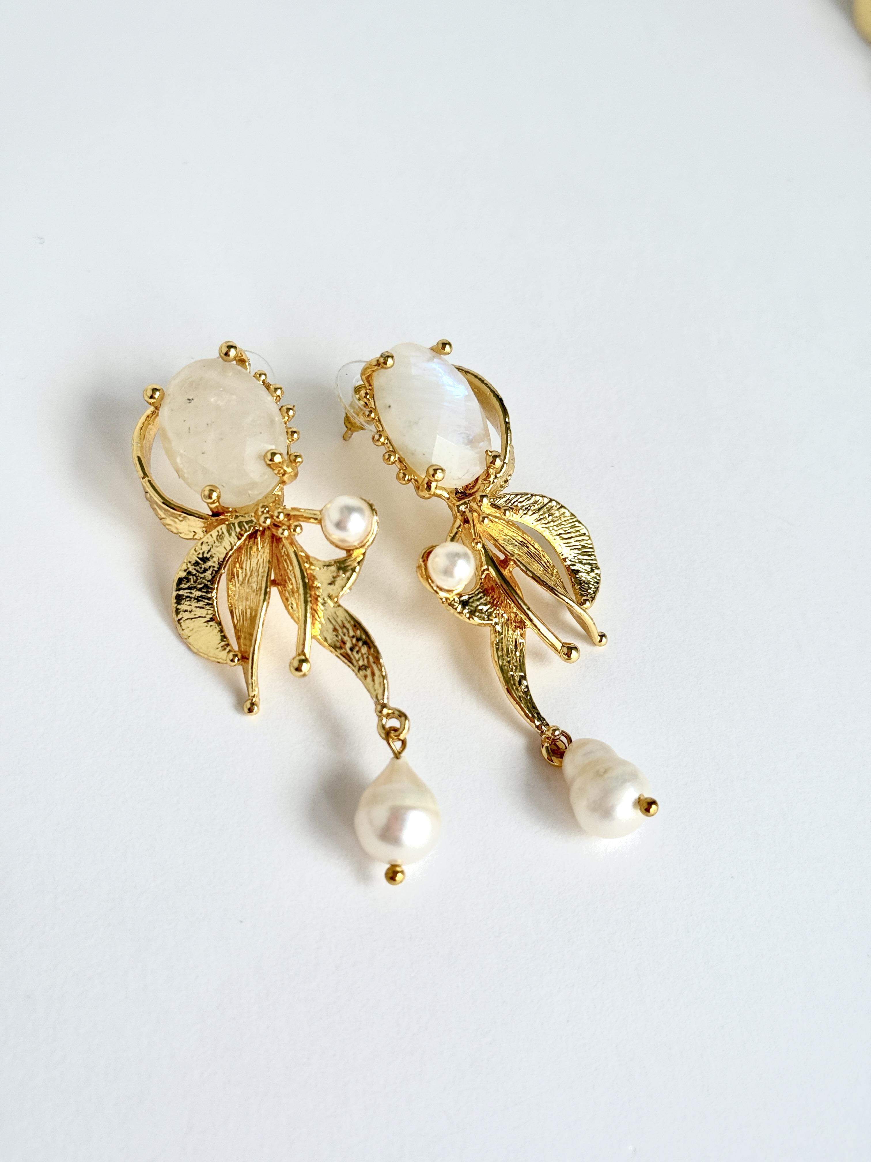 Ay Taşı Gerçek İncili Romantik Küpe