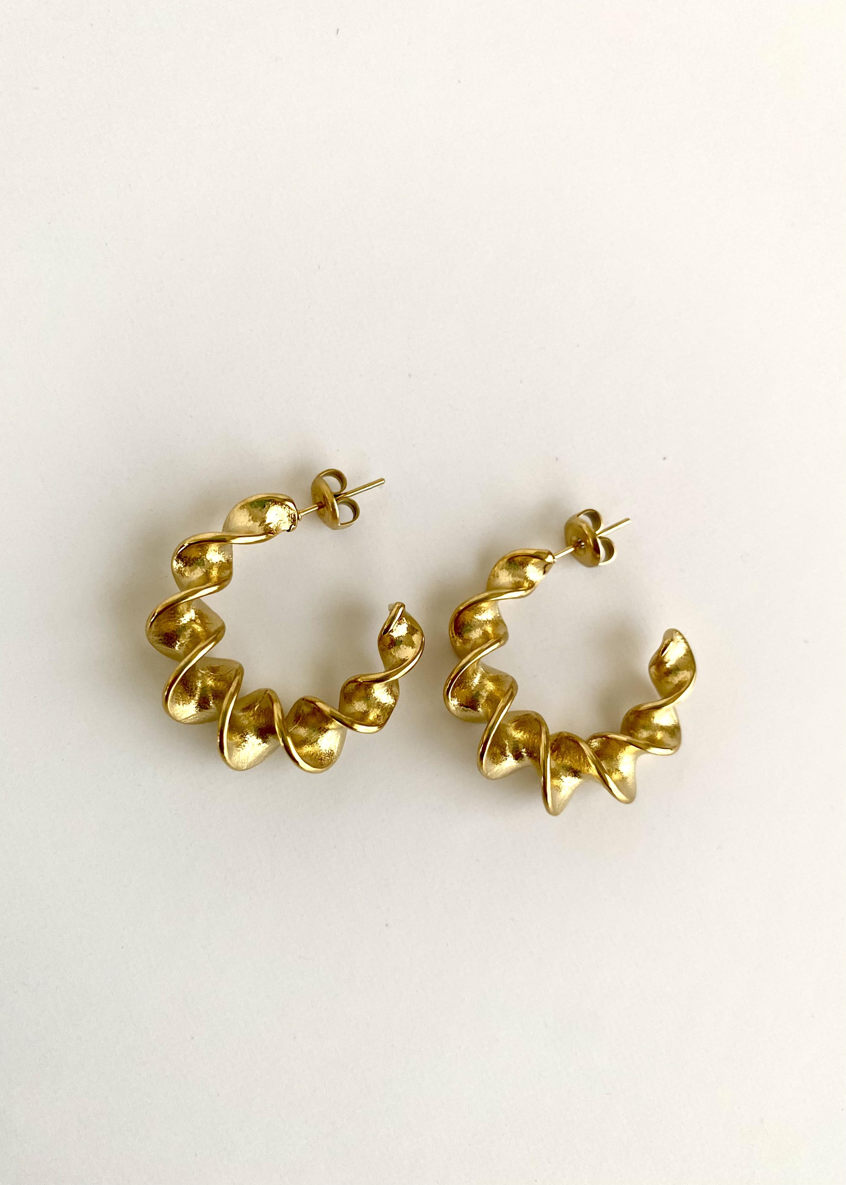 Burgu Çelik Halka Küpe