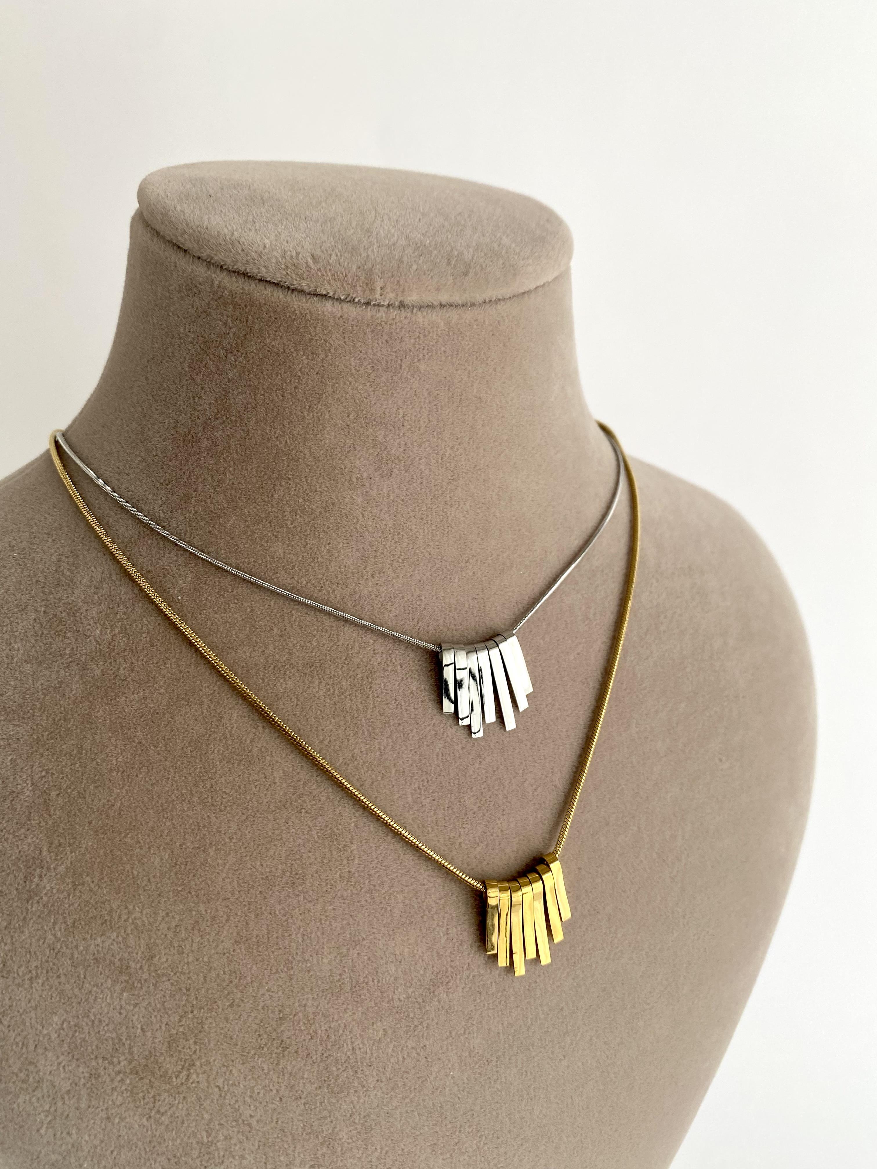 Çubuk Tasarımlı Zarif Çelik Kolye- Silver