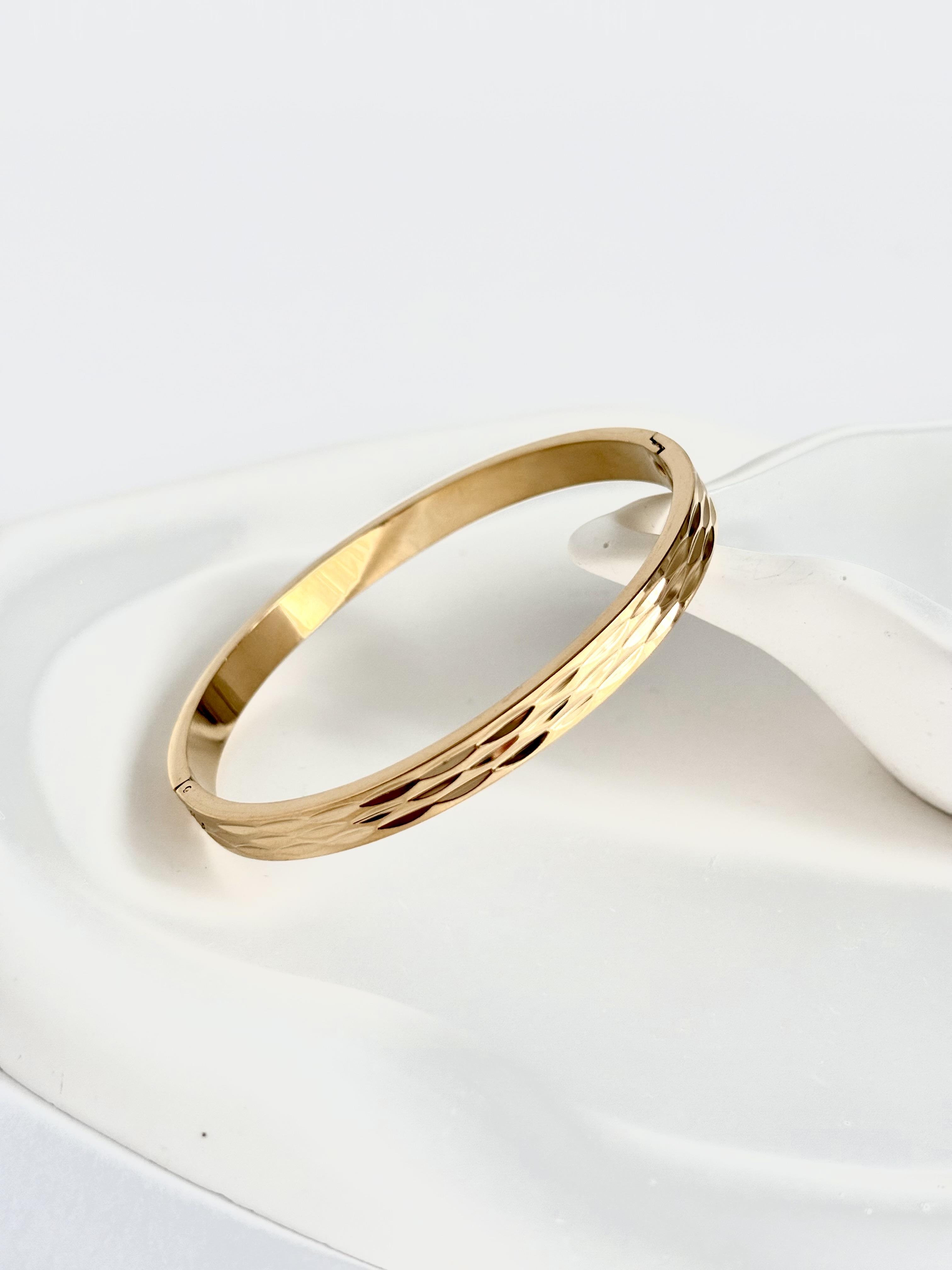 İnce Çizgili Çelik Bileklik