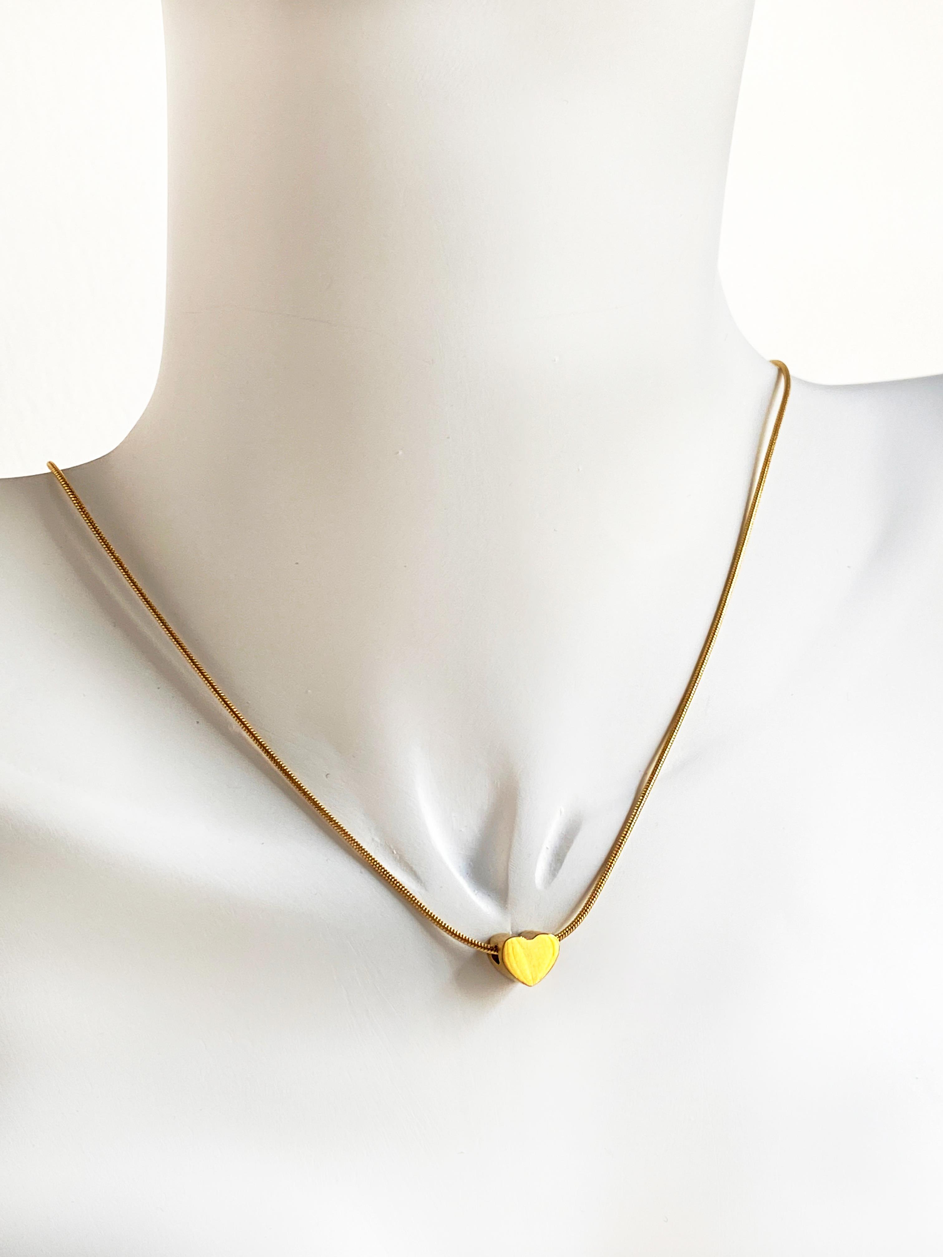 Minimal Çelik Kalp Kolye