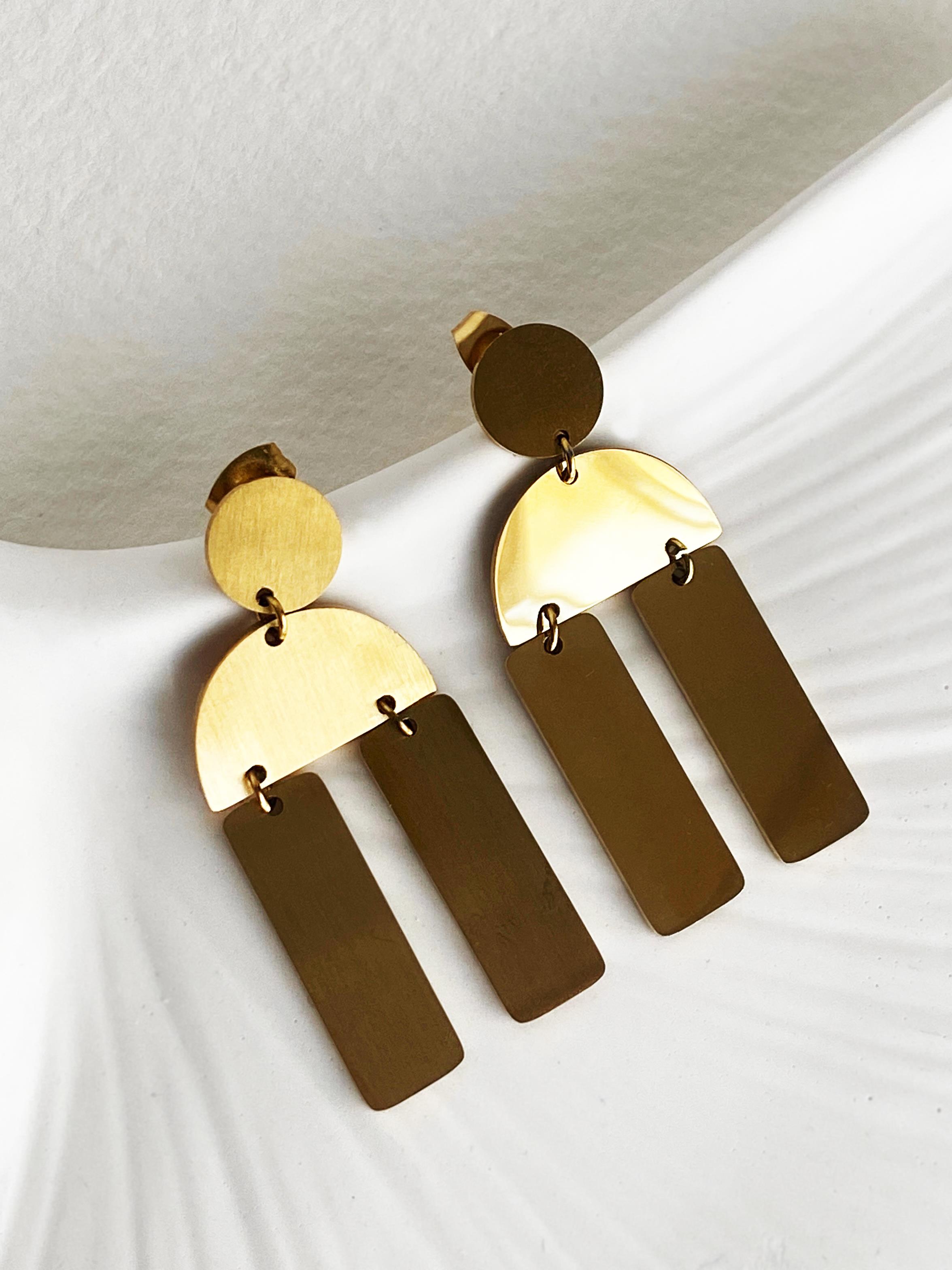 Modern Sallantılı Çelik Kolye