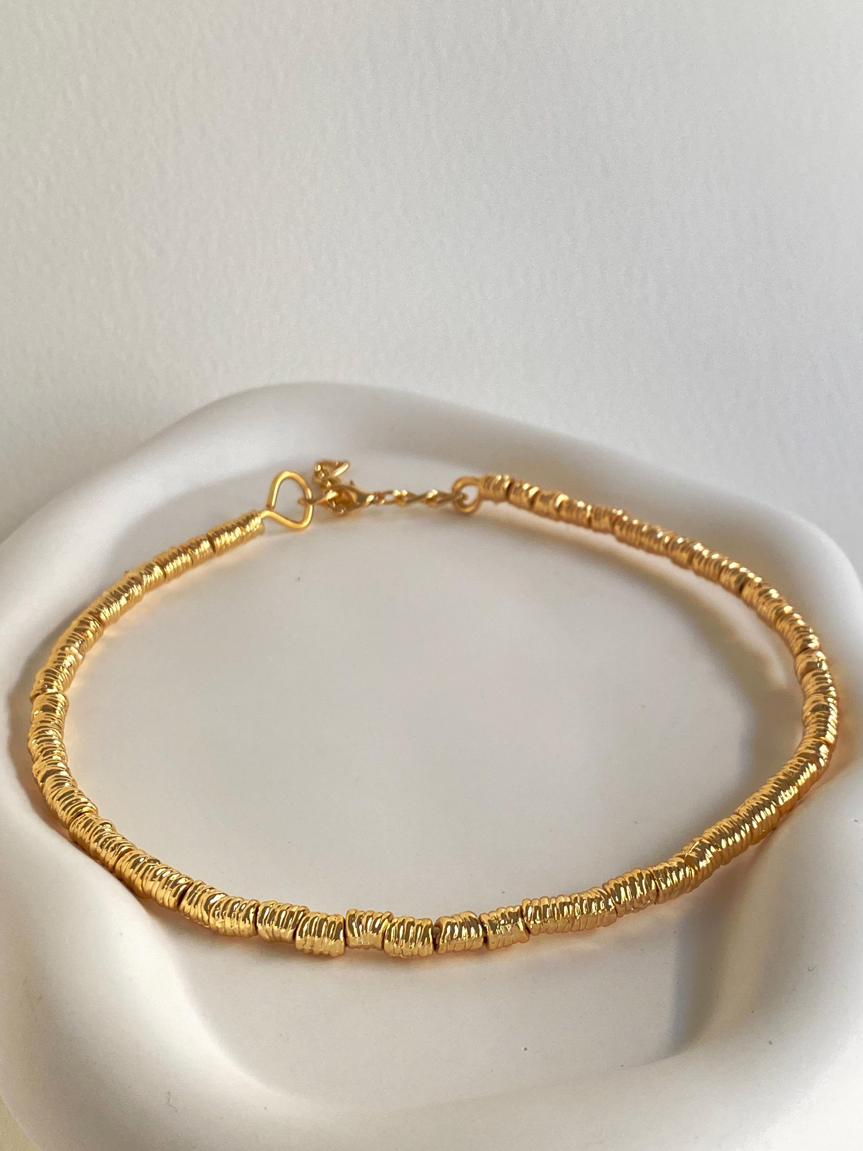 Özel Tasarım Altın Kaplama Yassı Boncuklu Ayarlanabilir El Yapımı Choker Kolye