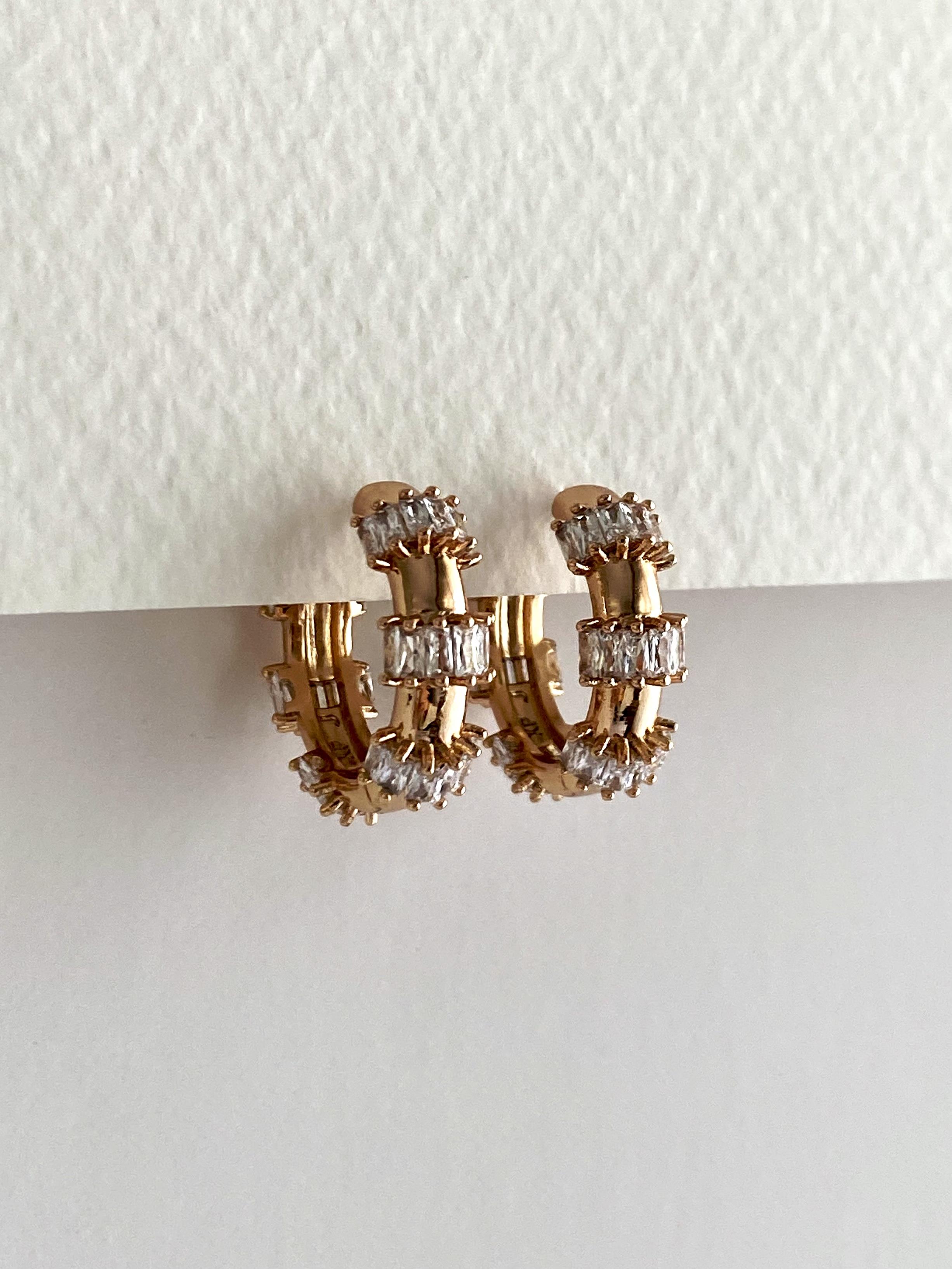 Zirkon Taşlı Trend Halka Küpe