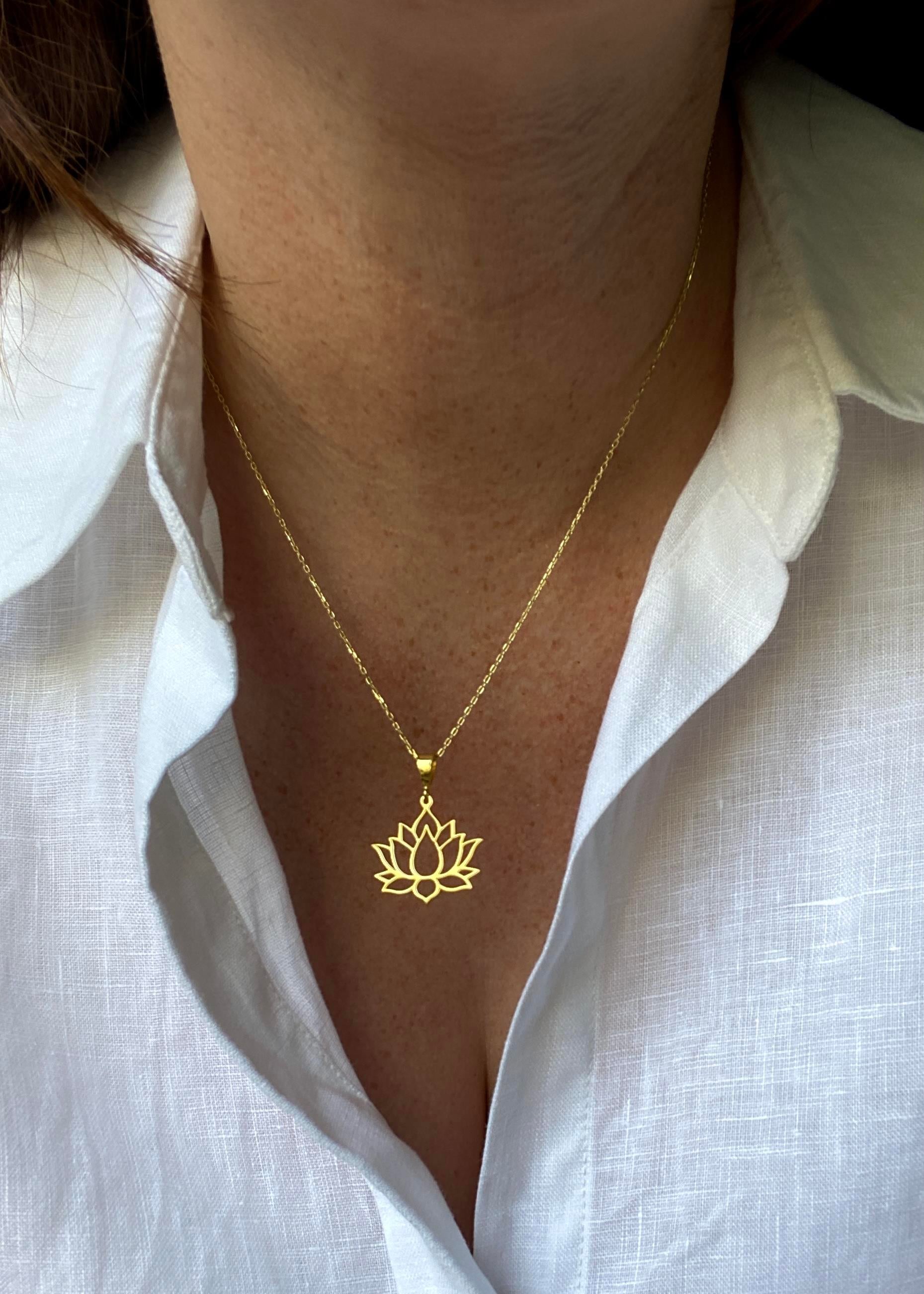 925 Ayar Gümüş Ada Lotus Kolye-Küçük Boy