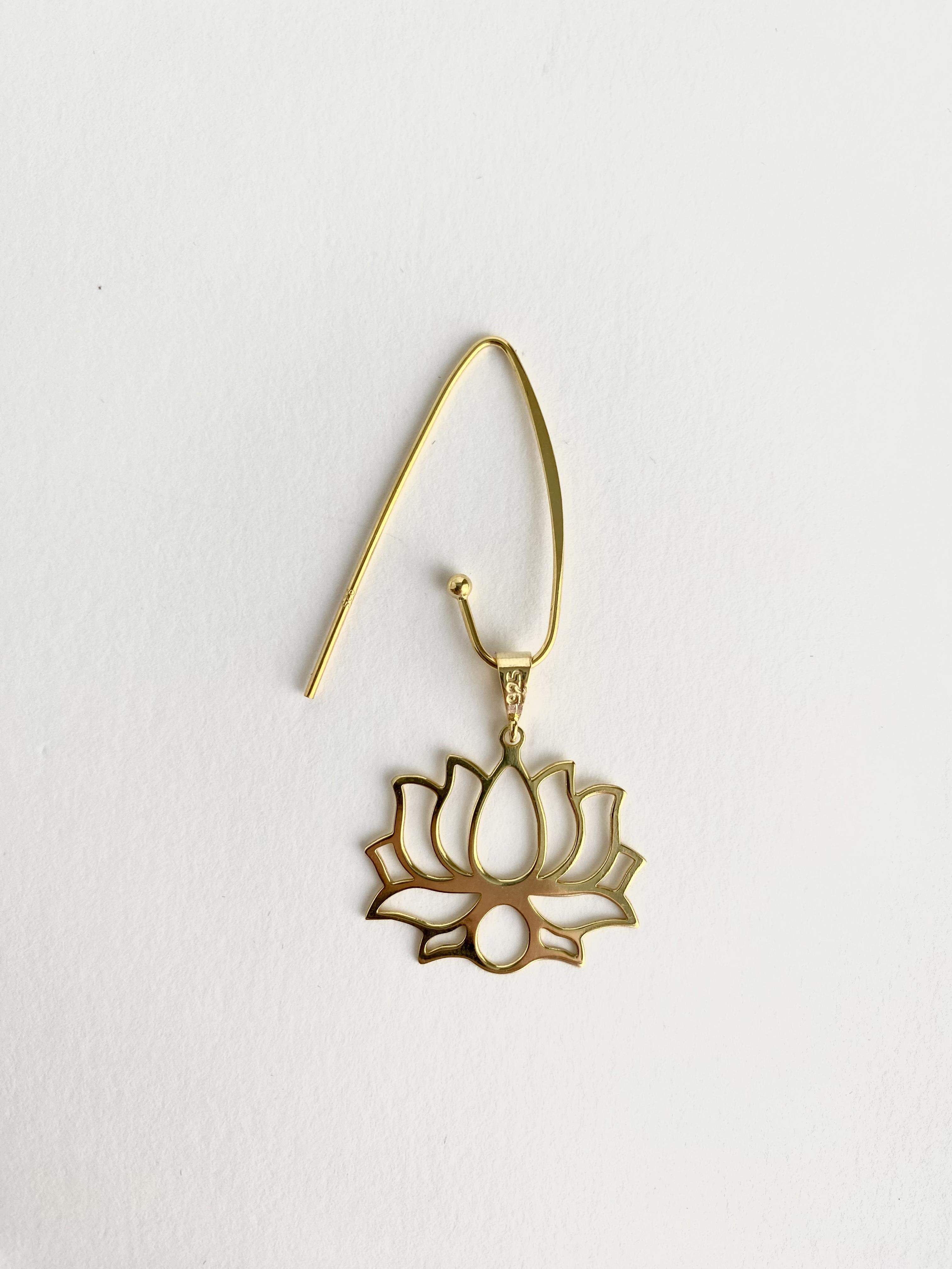 925 Ayar Gümüş Ada Lotus Küpe - Orta Boy