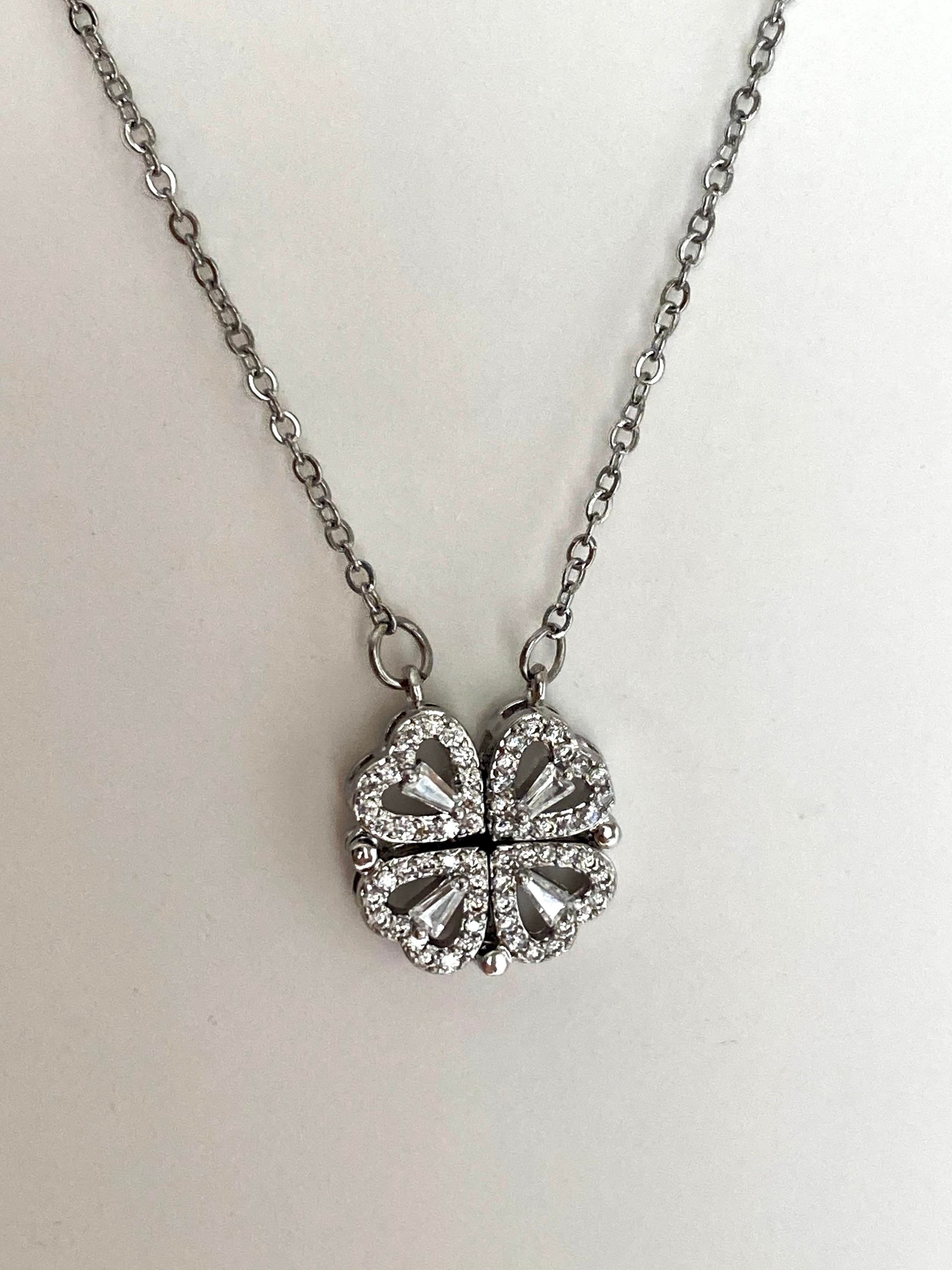 Açılan Yonca Çelik Kolye - Silver