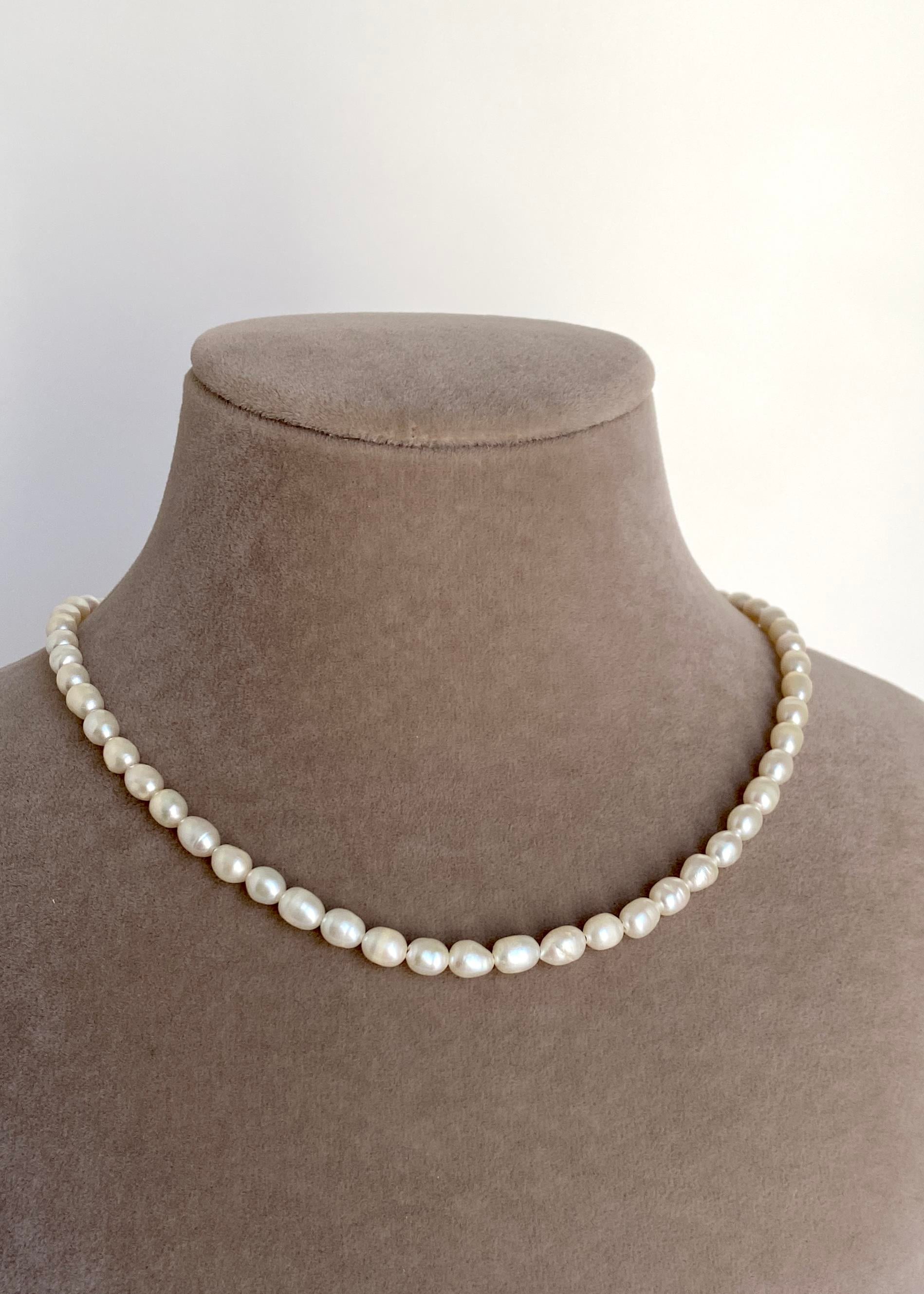 Beyaz Küçük Arpa Gerçek İnci Kolye