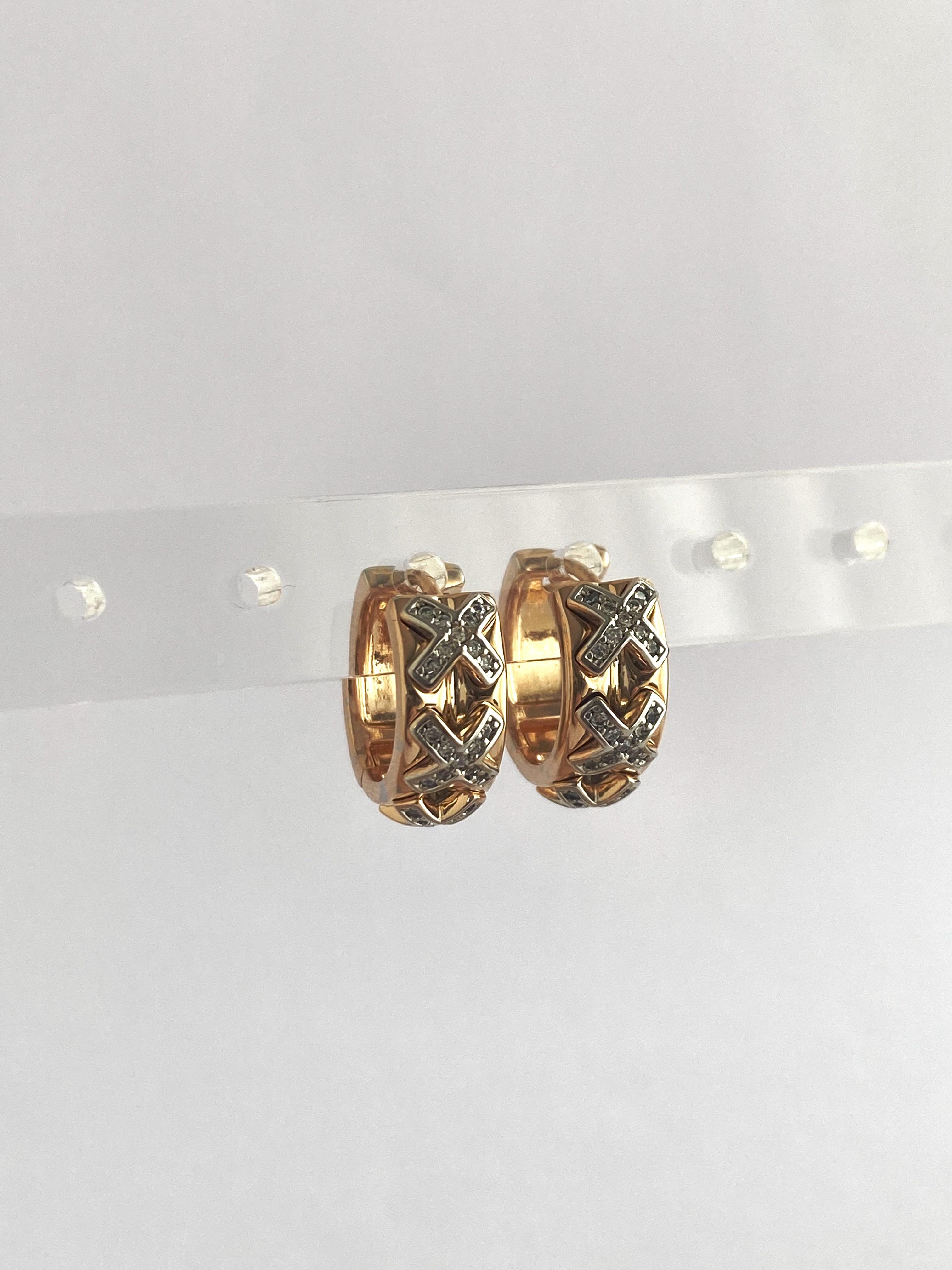 Çift Renkli X Halka Küpe