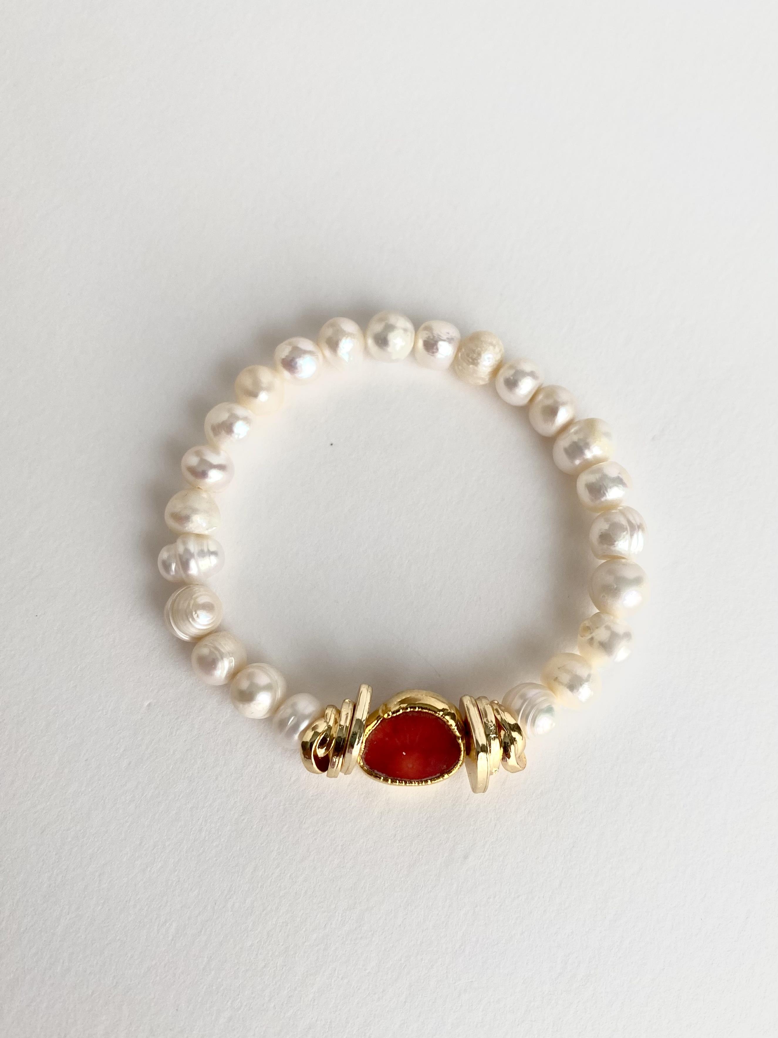 Doğal İncili Mercan Taşlı Esnek Bileklik