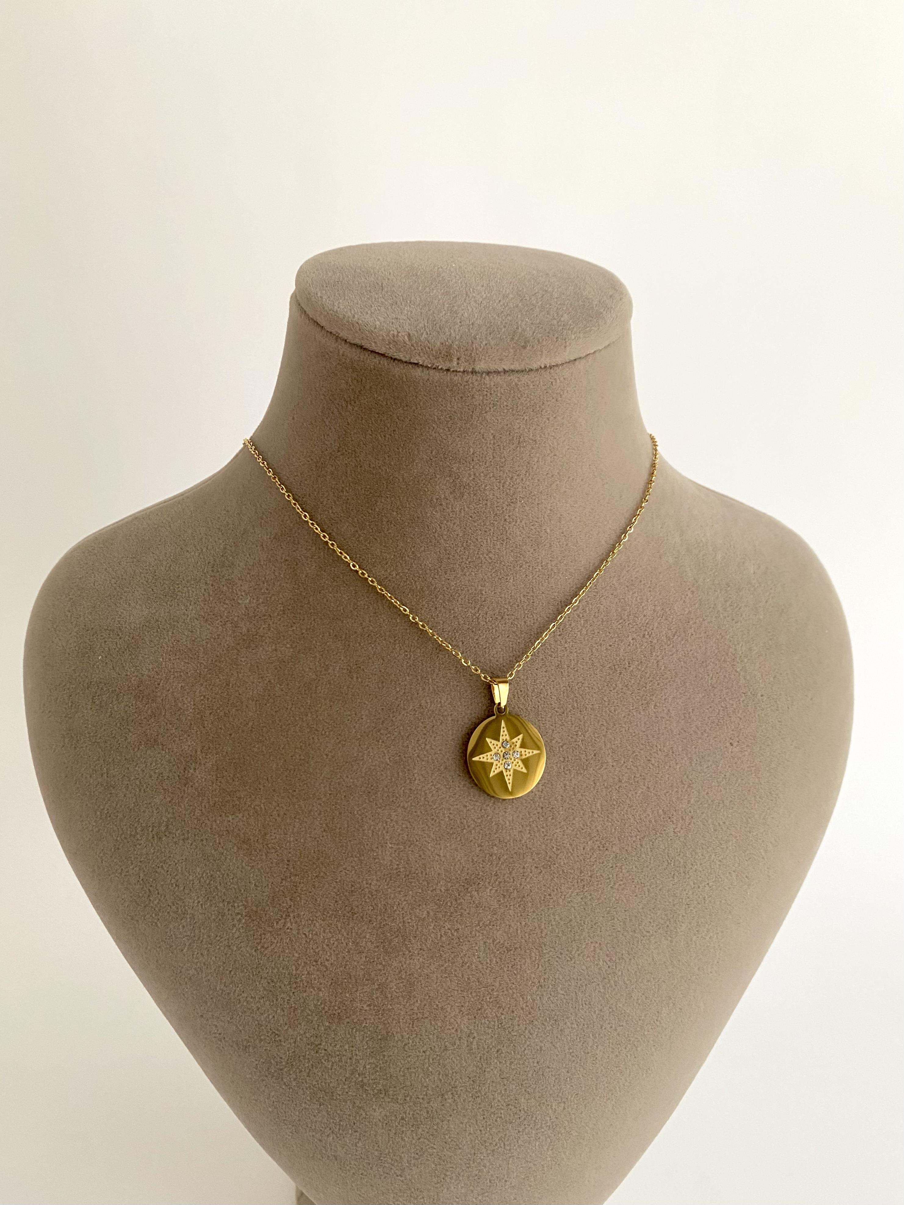 Kuzey Yıldızı Madalyon Çelik Kolye 