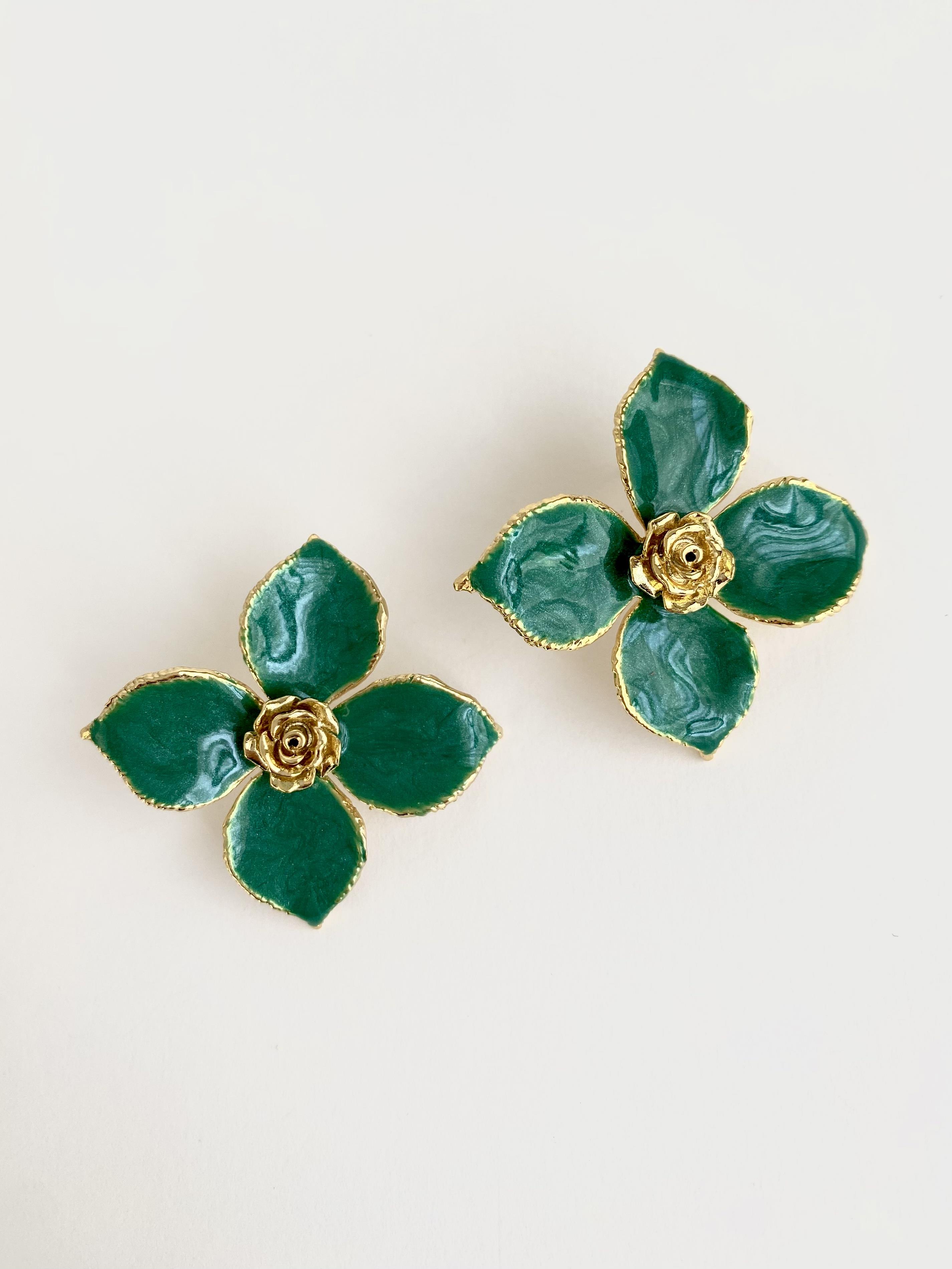 Tasarım Mineli Çiçek Küpe - Yeşil