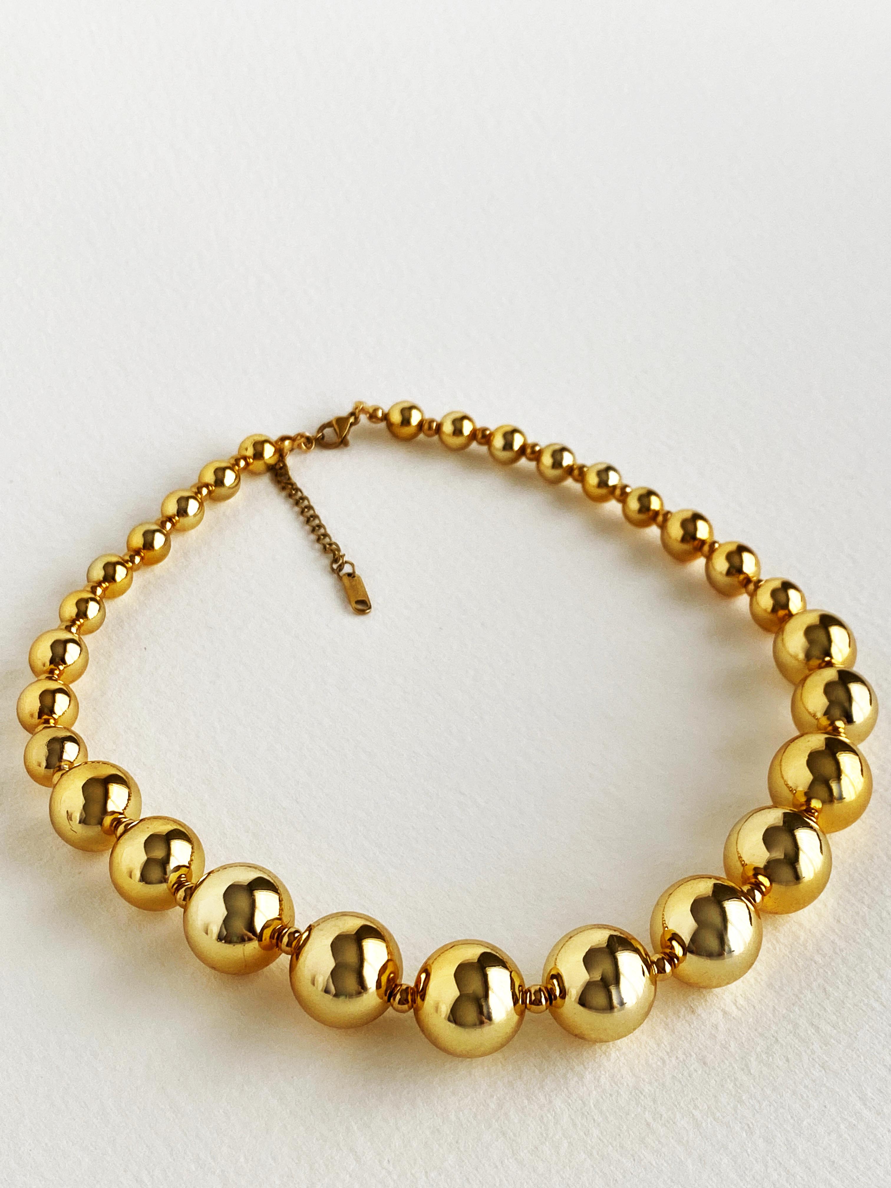 Top Boncuklu Çelik Kolye