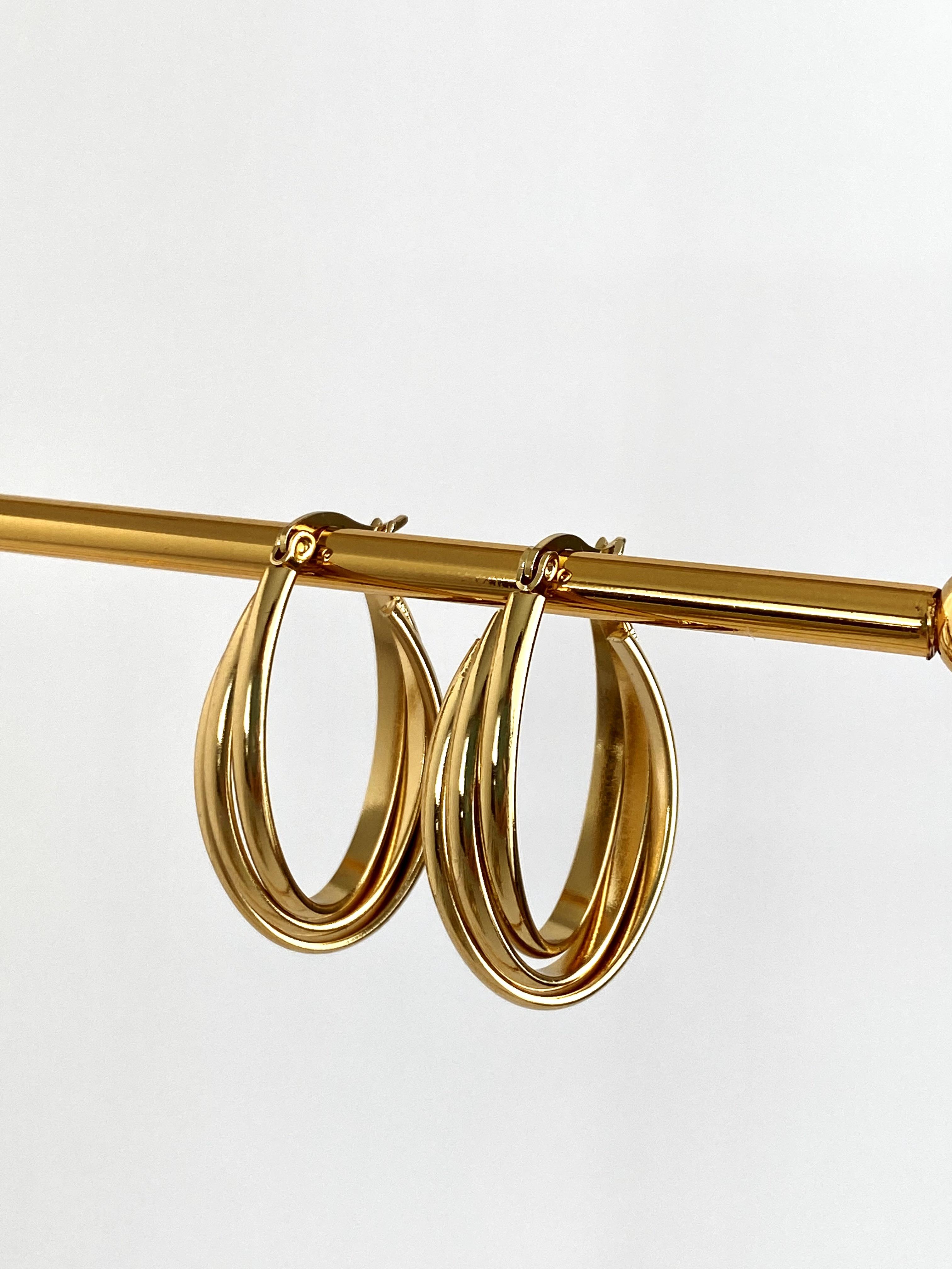 Üçlü Trinity Gold Çelik Oval Küpe