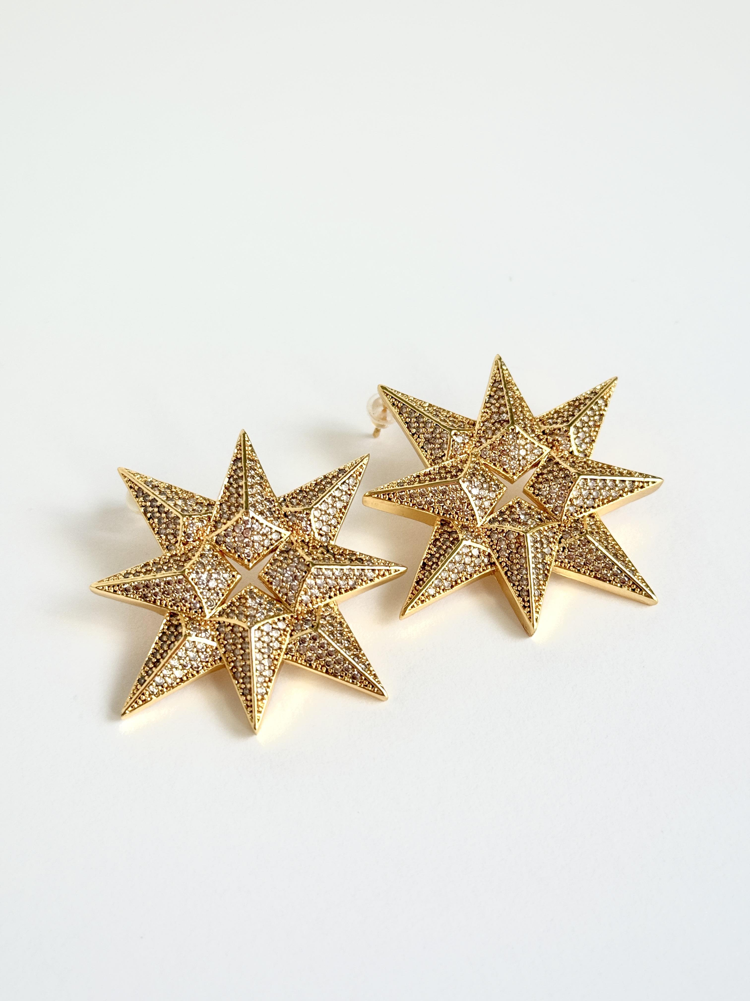 Zirkon Taşlı Büyük Yıldız Küpe-Gold