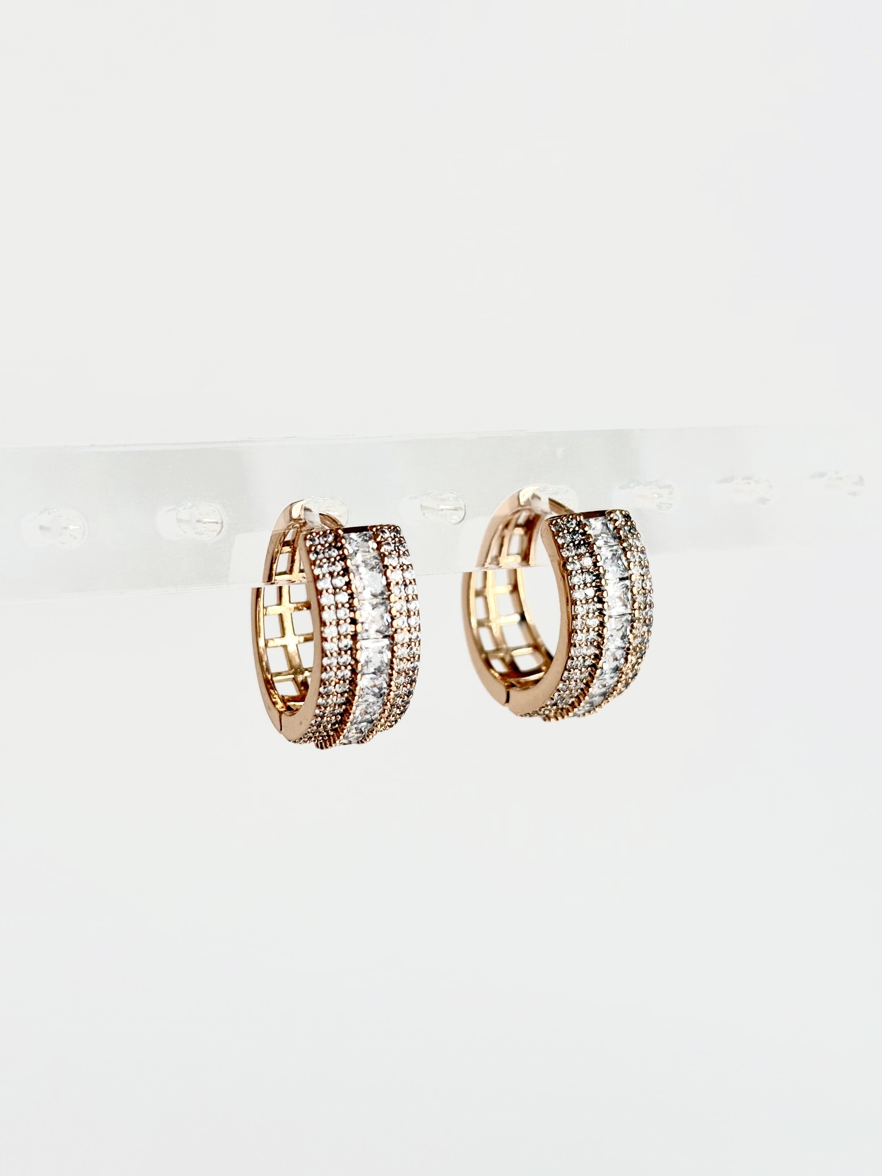 Zirkon Taşlı Halka Abiye Küpe