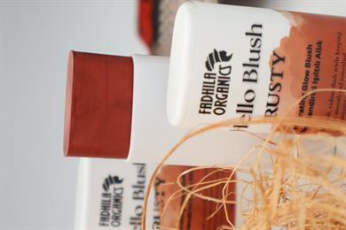 Hello Blush Doğal Işıltılı Stick Allık - Rusty