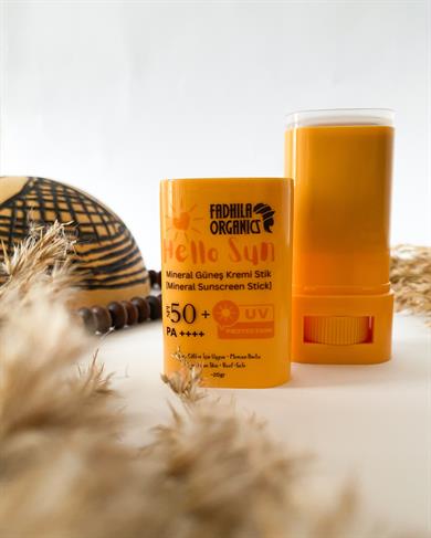 Hello Sun SPF 50+ Kuru ve Karma Ciltler İçin Mineral Güneş Stick - 20 GR