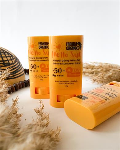 Hello Sun SPF 50+ Kuru ve Karma Ciltler İçin Mineral Güneş Stick - 20 GR