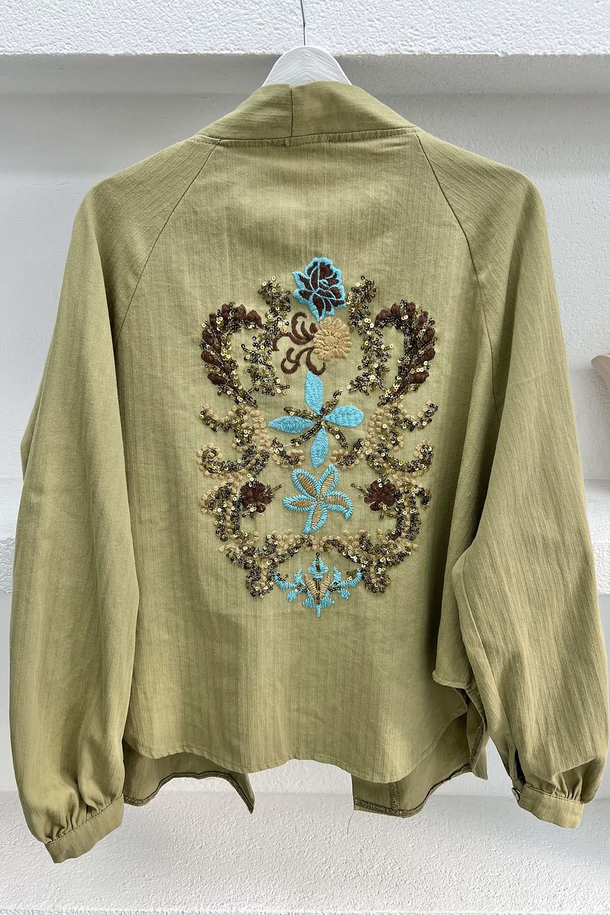 Arkası Pul İşlemeli Kimono Haki